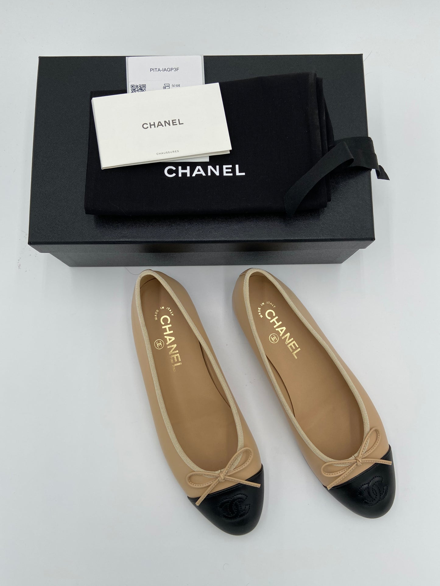Chanel Ballet Flats in Beige and Black size 39