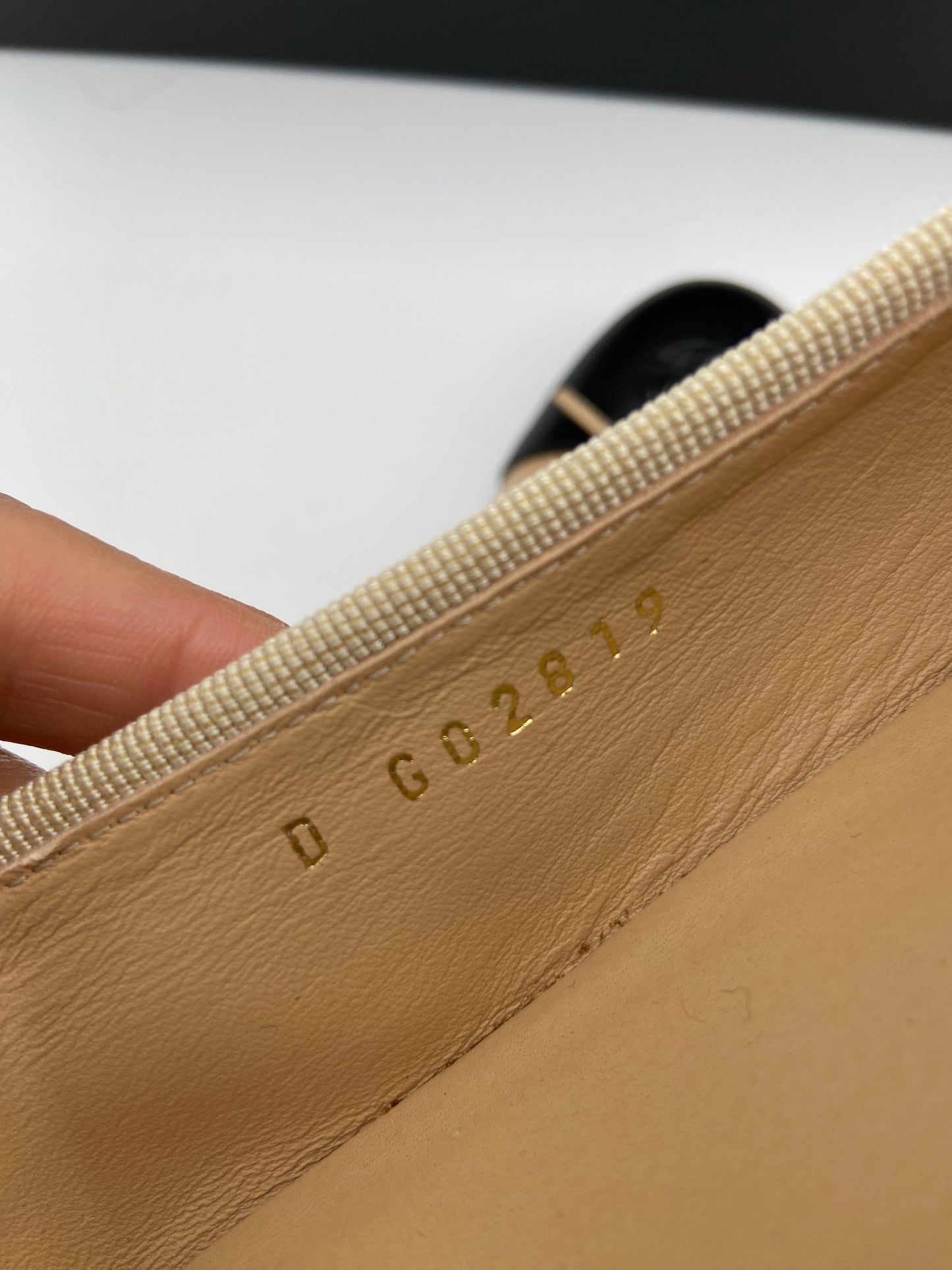 Chanel Ballet Flats in Beige and Black size 39
