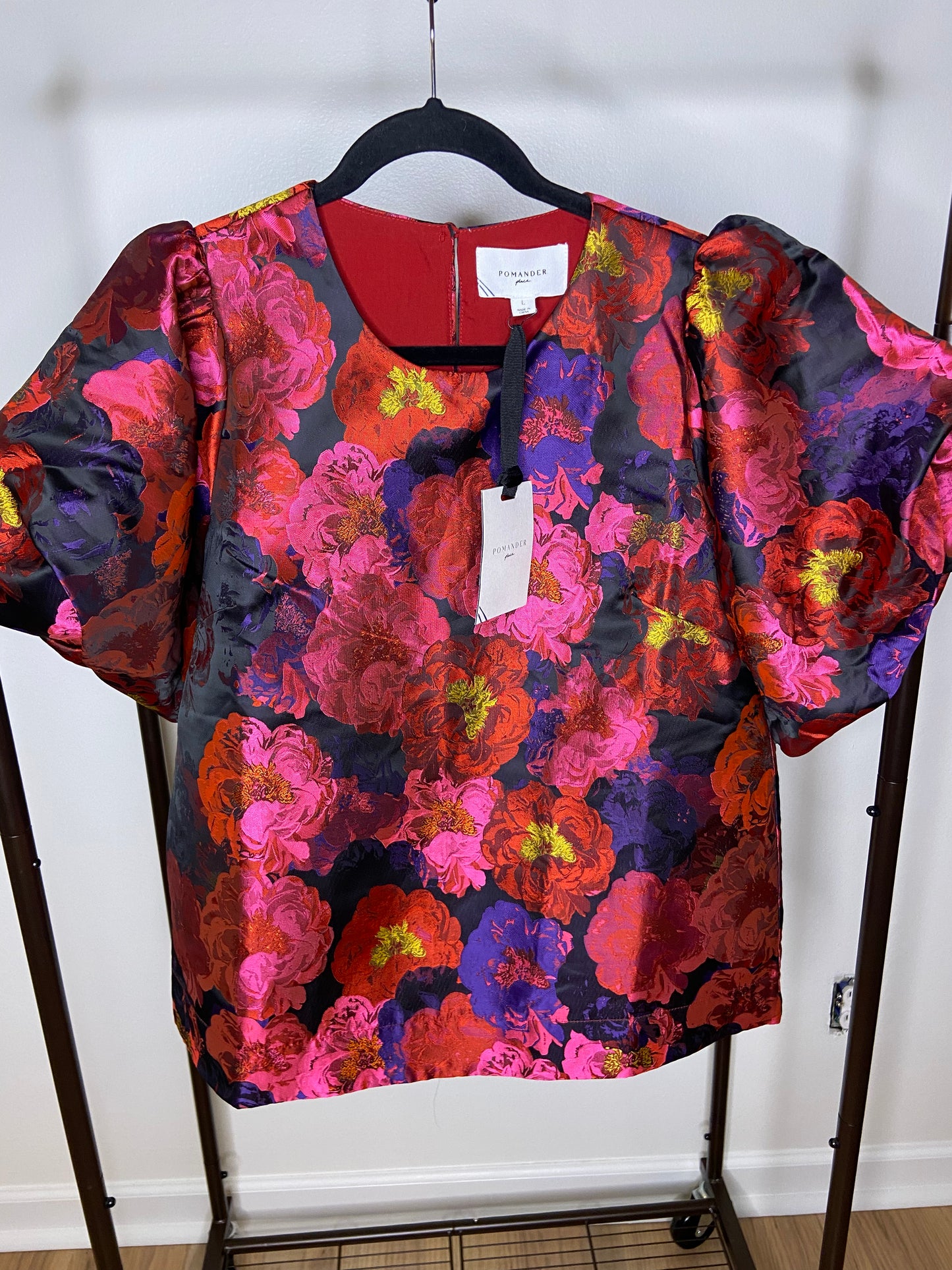 Pomander Place Camellia acquard Lyla Blouse size L