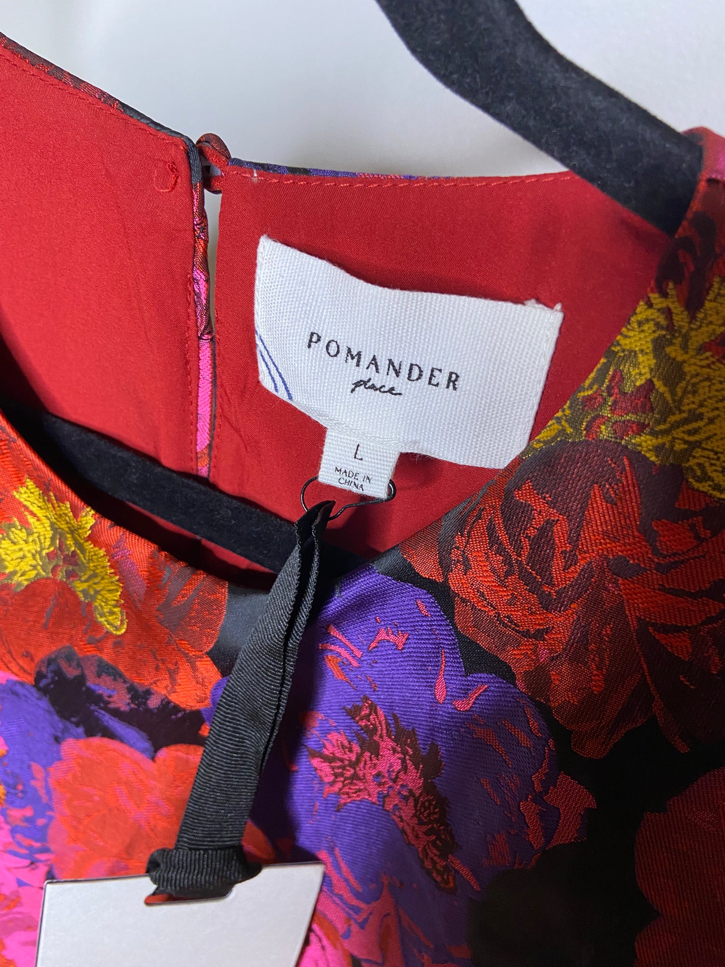 Pomander Place Camellia acquard Lyla Blouse size L