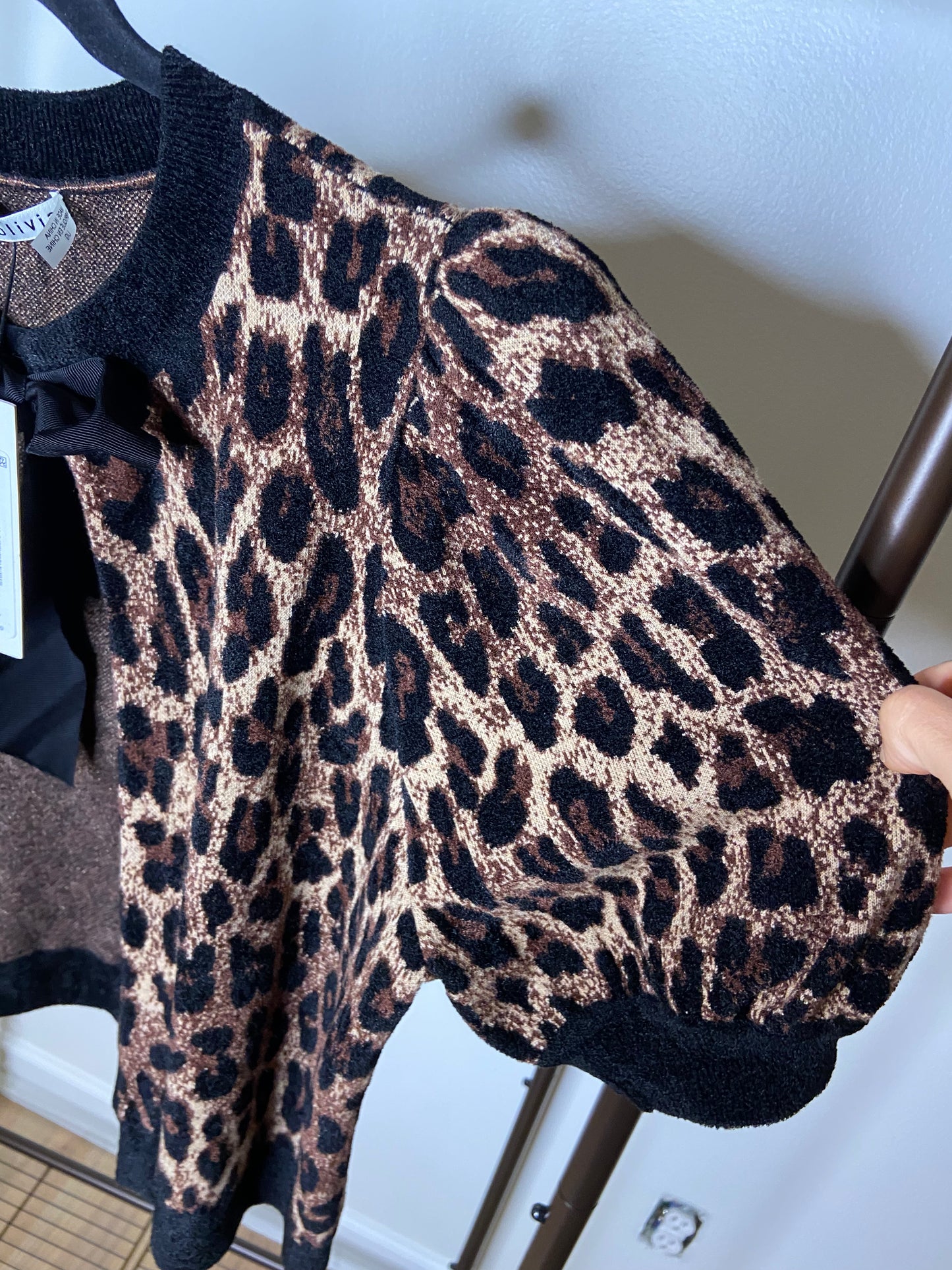 Alice + Olivia Kitty Leopard Puff Sleeve Bow Cardigan Sweater size L