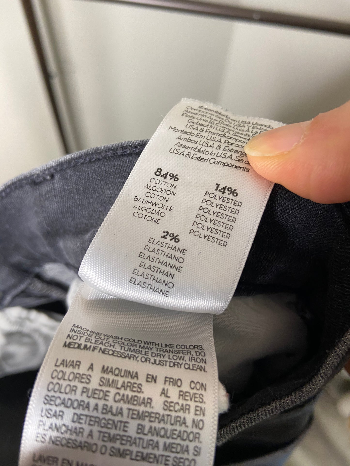Mother The Hustler Ankle Fray Jeans size 28