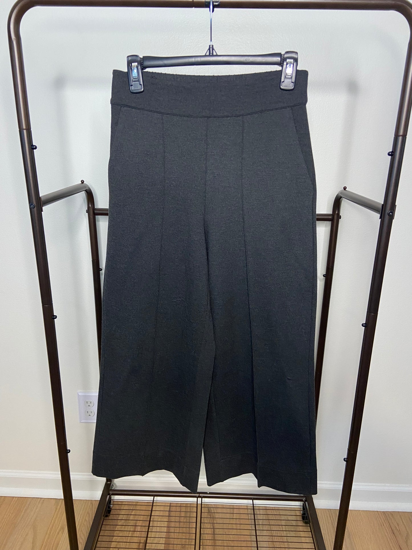 Brochu Walker Miro Cropped Pant in Dark Charcoal Melange size S