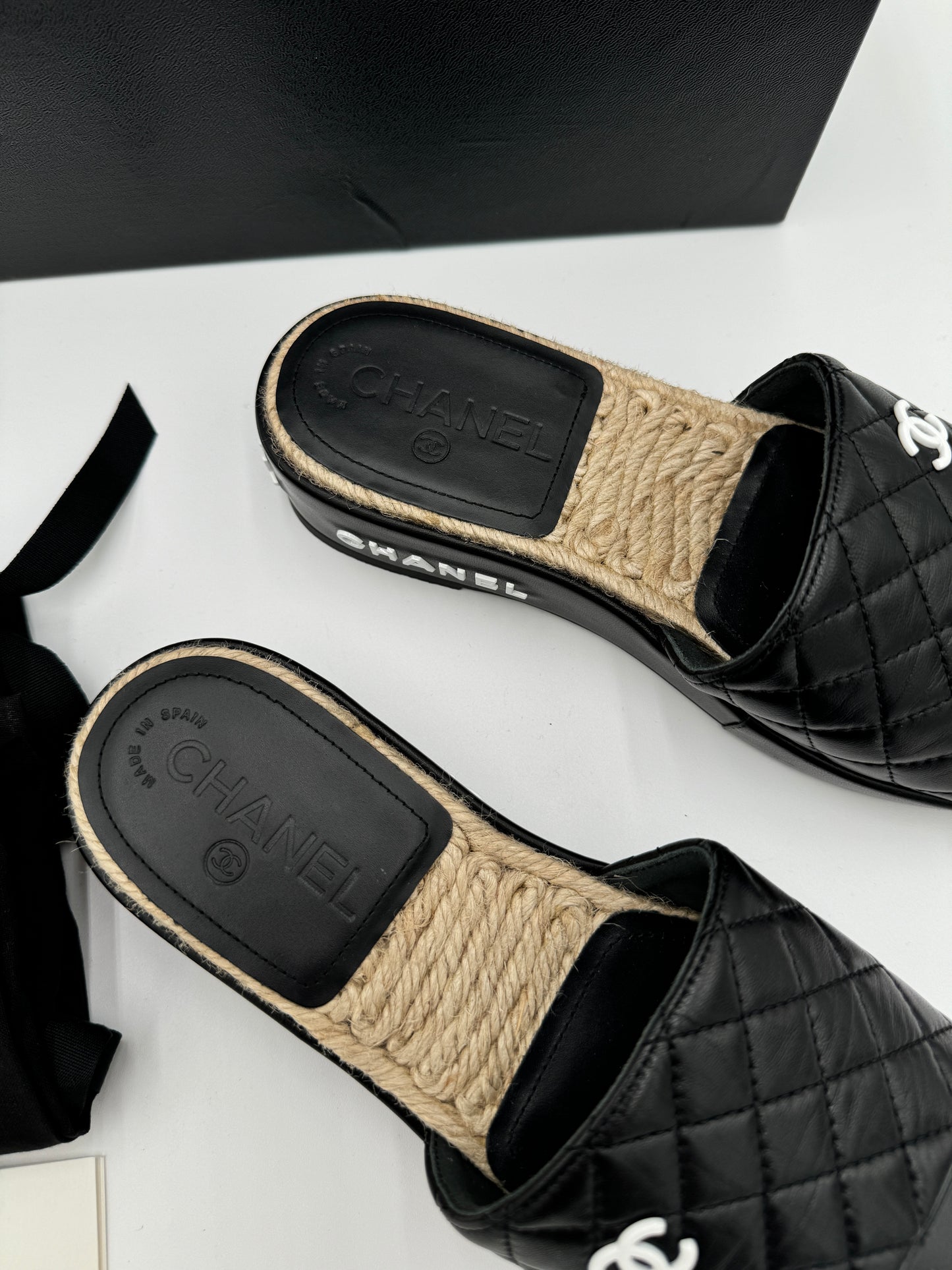 Chanel 2020 Interlocking CC Logo Slides Platforms size 37