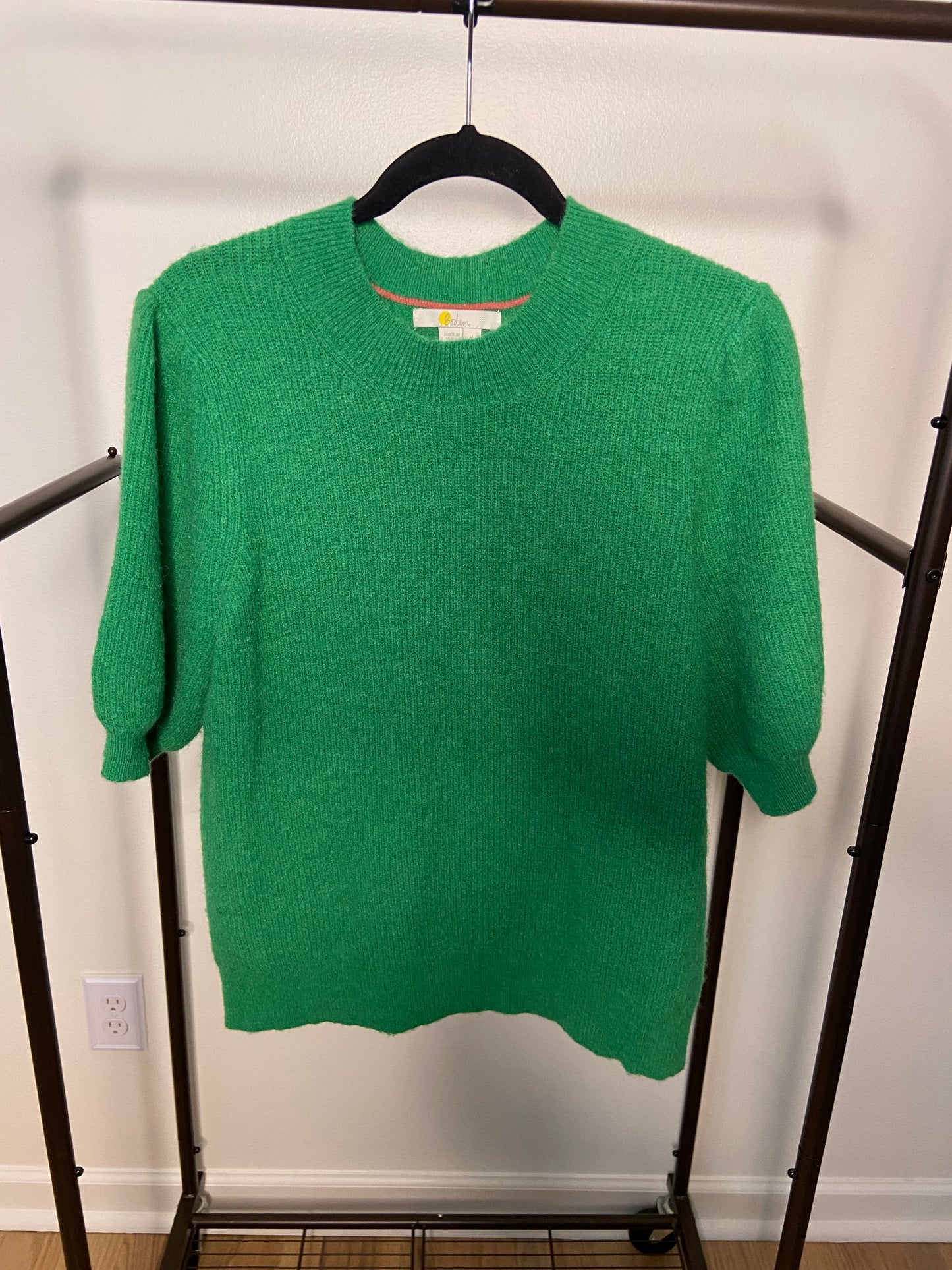Boden Ribbed Fluffy Tee size M