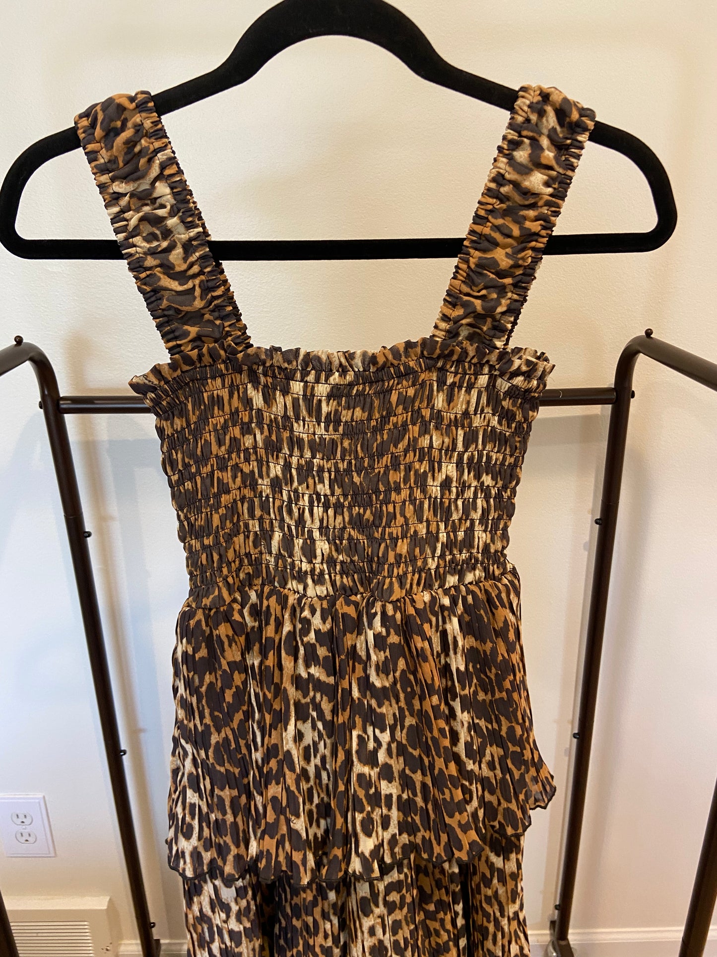 Ganni Pleated Georgette Flounce Smock Midi Dress in Leopard size 34 US 2