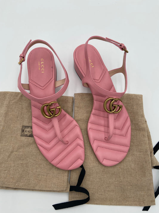 Gucci GG Marmont Pink Leather Thong Sandals size 39.5