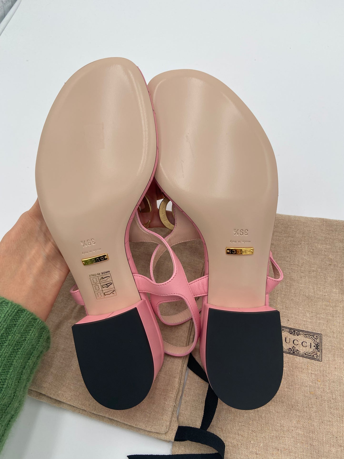 Gucci GG Marmont Pink Leather Thong Sandals size 39.5