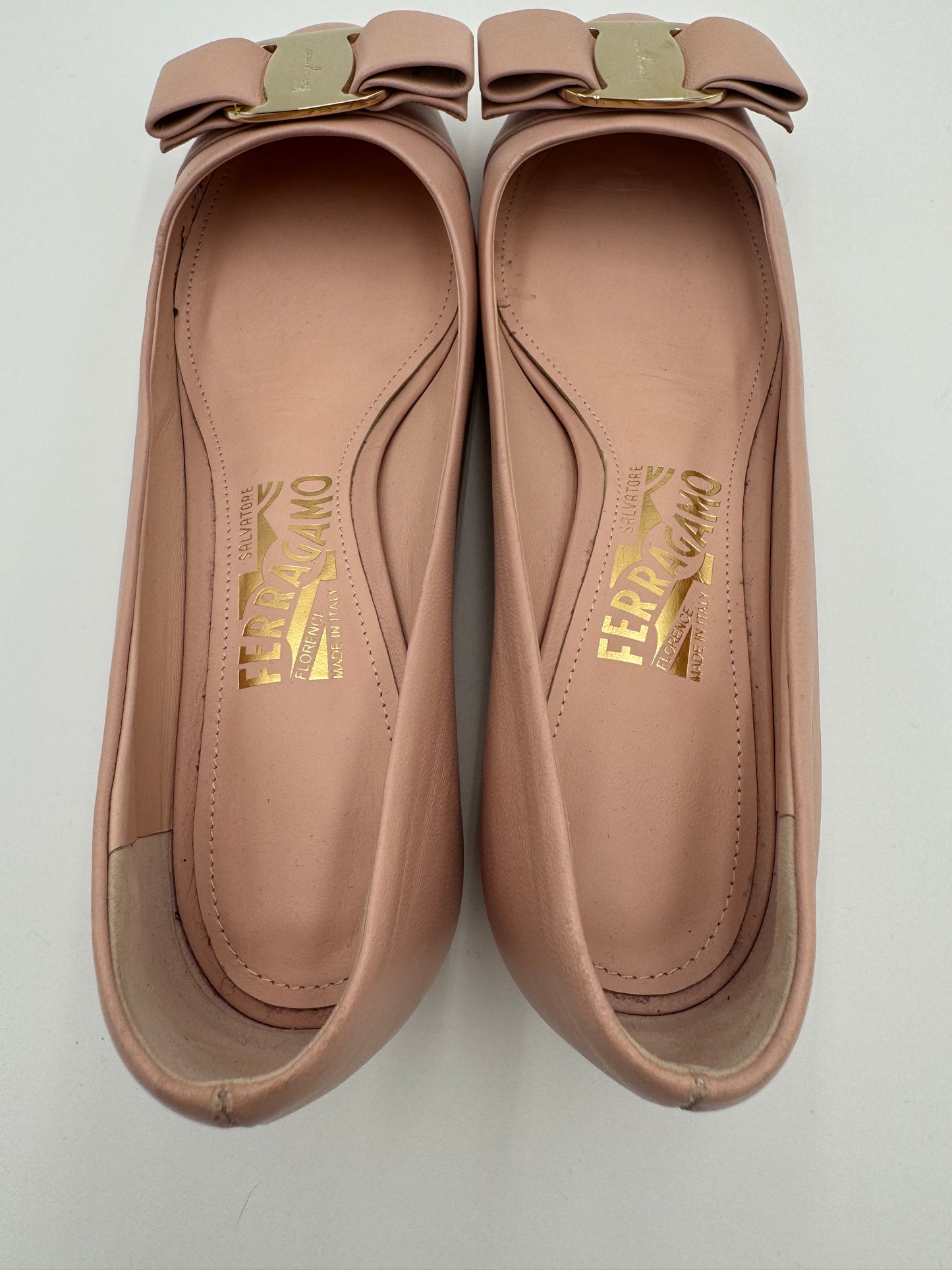 Salvatore Ferragamo Vara Bow Flats Low Heel size 37C