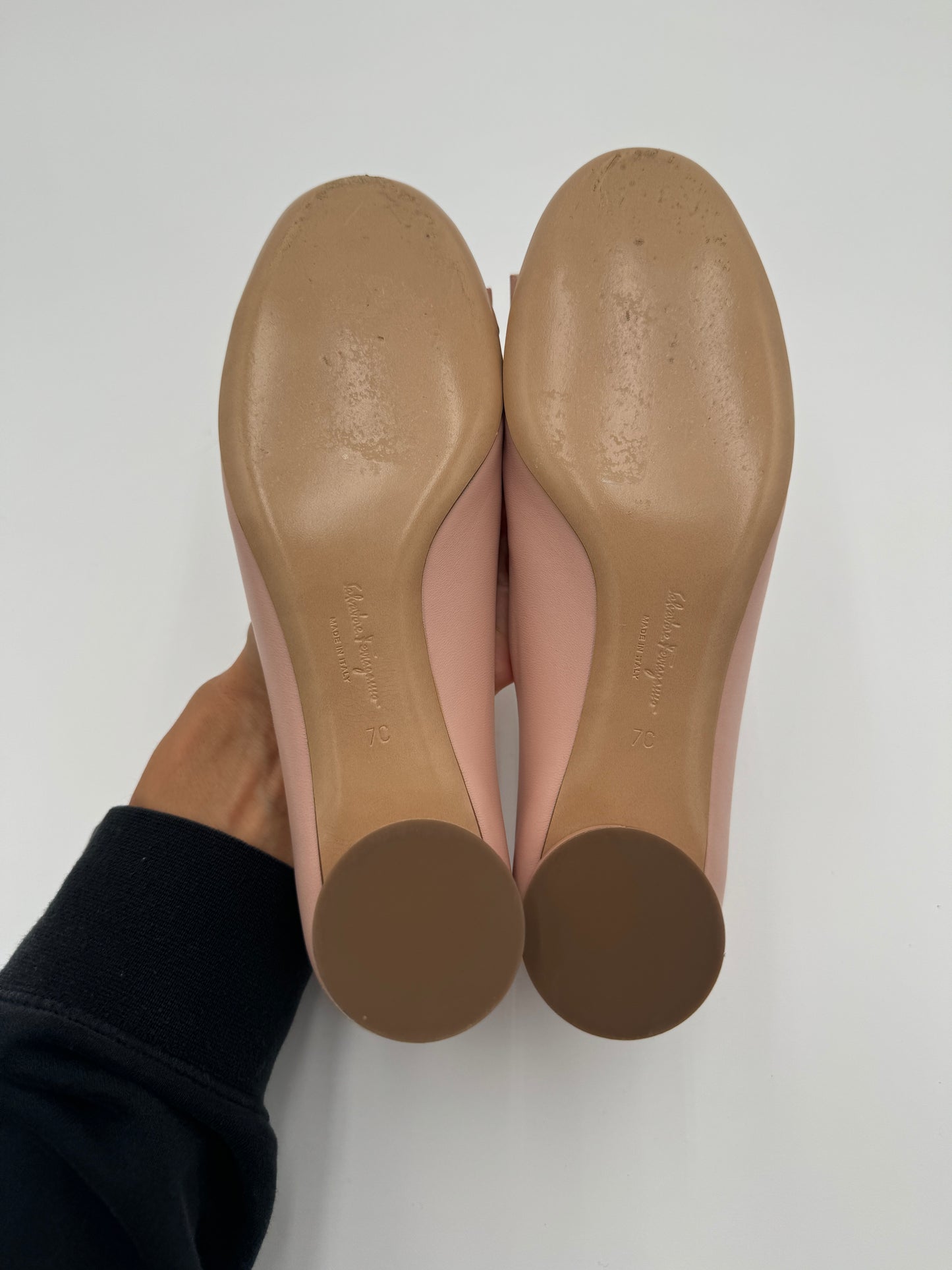 Salvatore Ferragamo Vara Bow Flats Low Heel size 37C