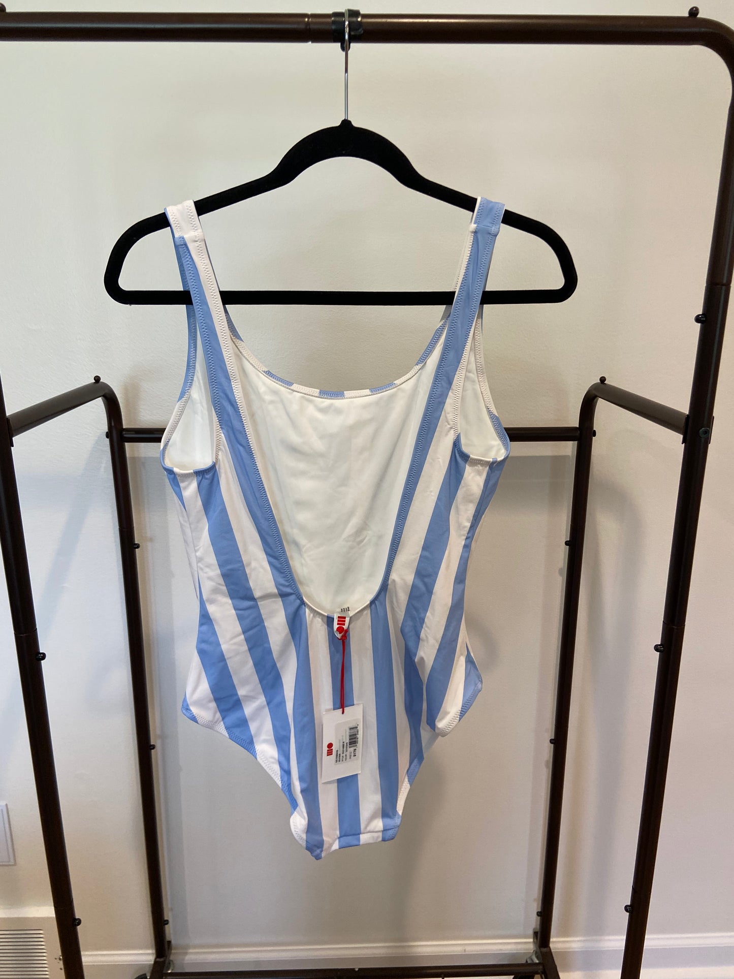 Solid & Stripe The Annemarie Onepiece Swimsuit in Ice Stripe size L
