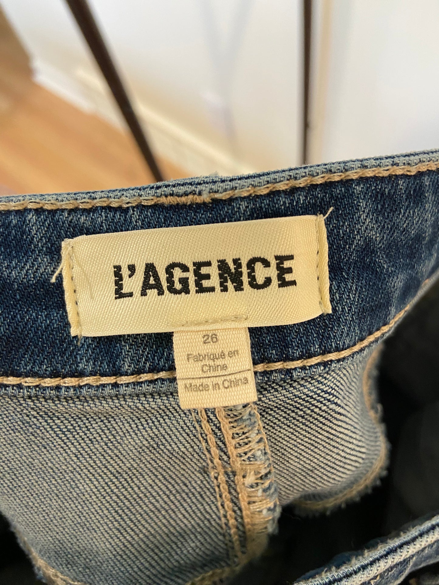 L'Agence Ruth High Rise Straight Jeans in Cambridge Wash size 26