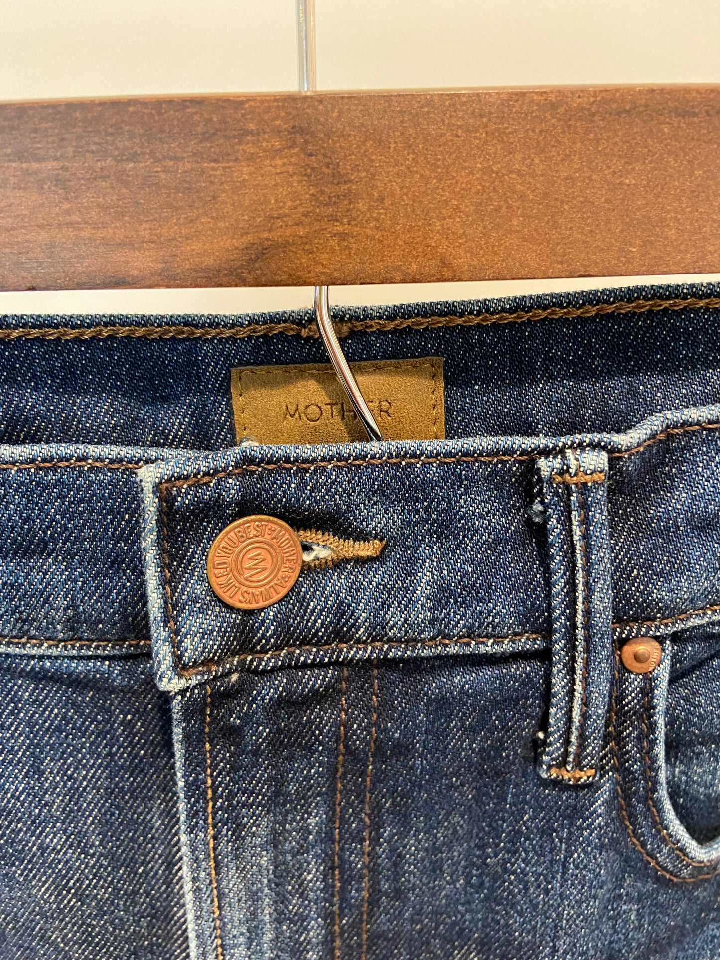 Mother The Mid Rise Lasso Sneak Jeans in That Belongs in a Museum Wash size 27