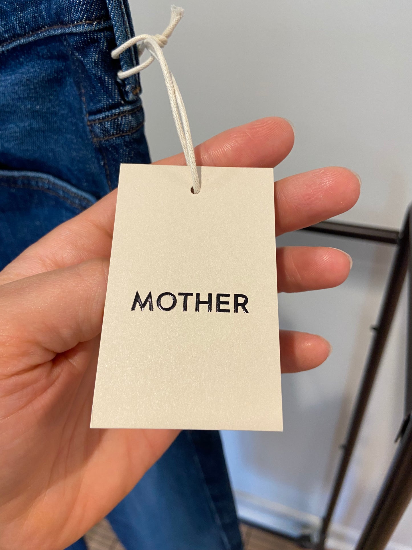 Mother The Mid Rise Lasso Sneak Jeans in That Belongs in a Museum Wash size 27