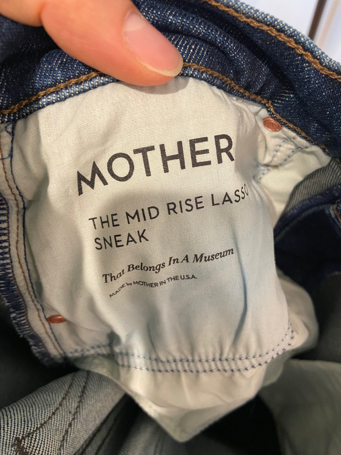 Mother The Mid Rise Lasso Sneak Jeans in That Belongs in a Museum Wash size 27