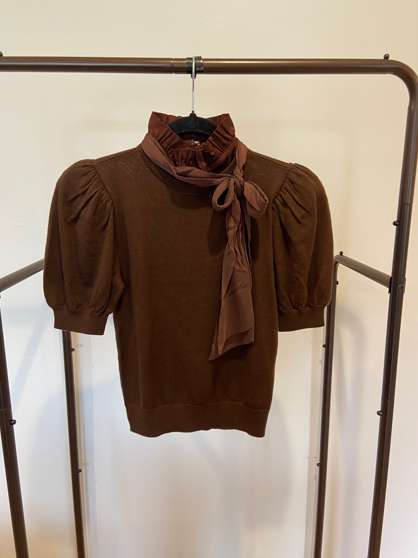 Alice and Olivia Chase Puff Sleeve Ruffle Neck Sweater size XS