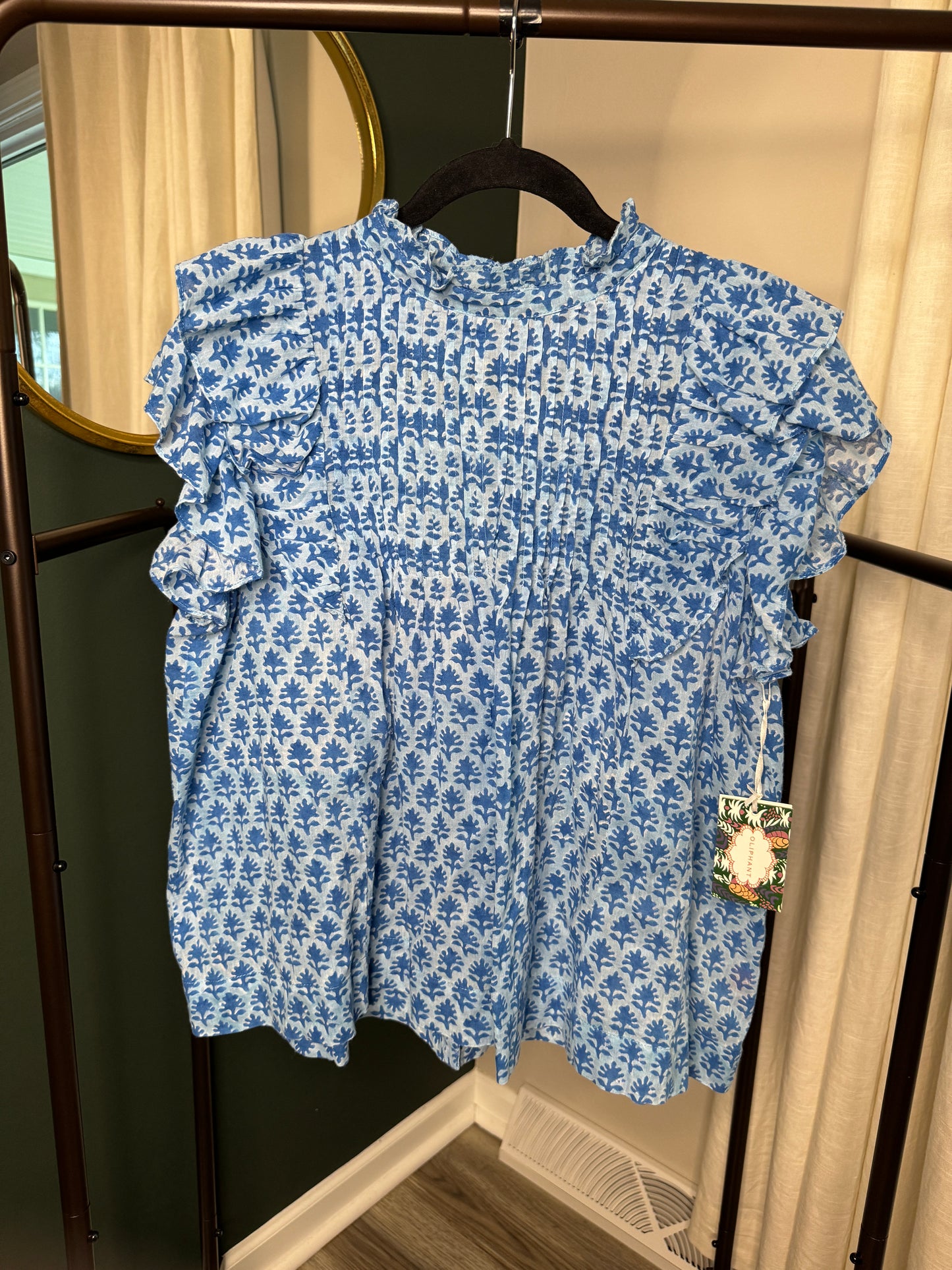 Oliphant Pintuck Ruffle Top size L