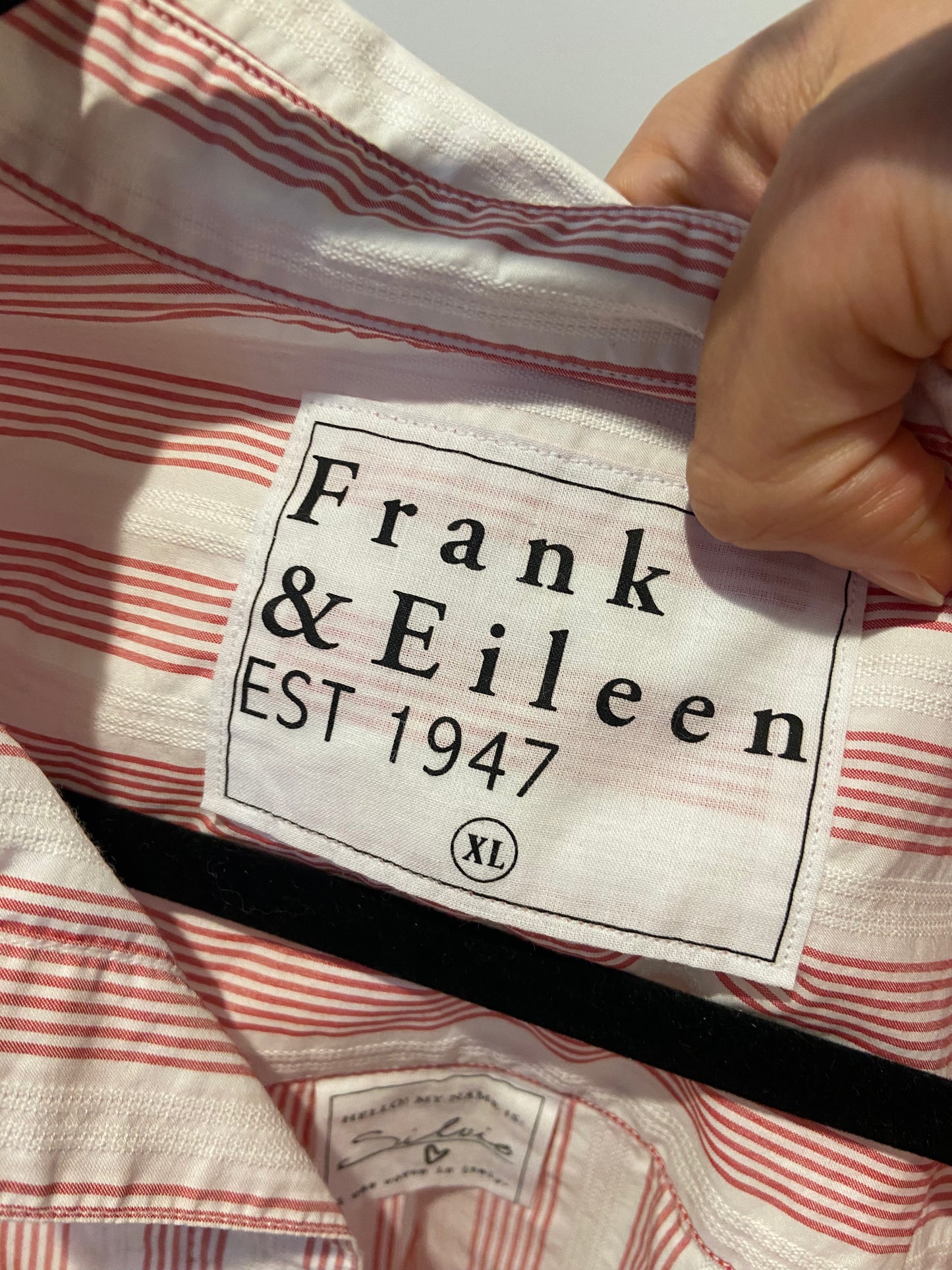 Frank and Eileen Silvio Untuckable Button Up Shirt size XL