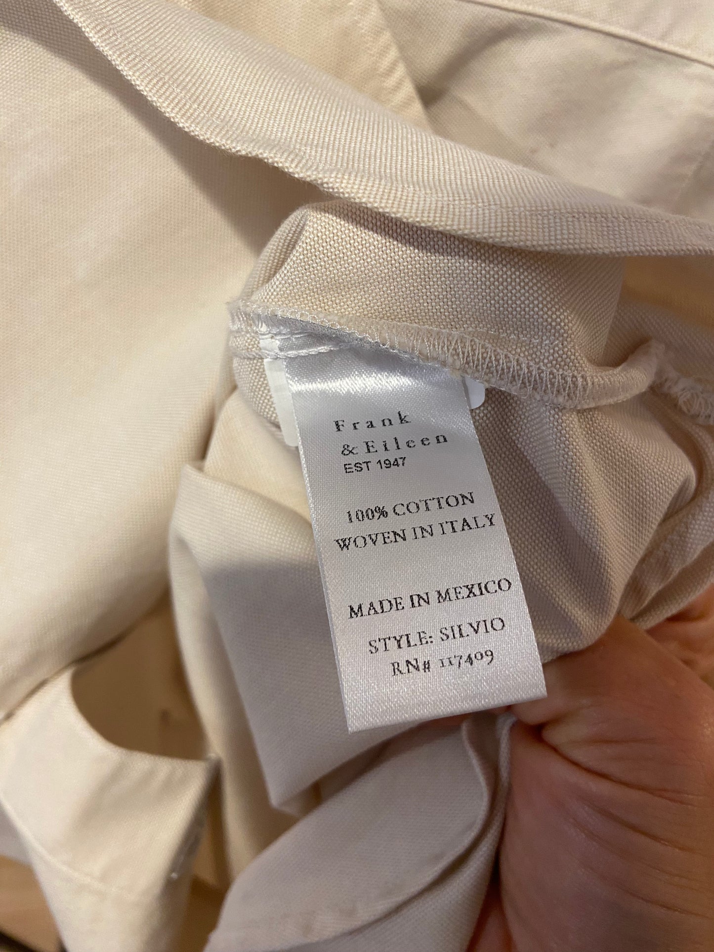 Frank and Eileen Silvio Untuckable Button Up Shirt size XS