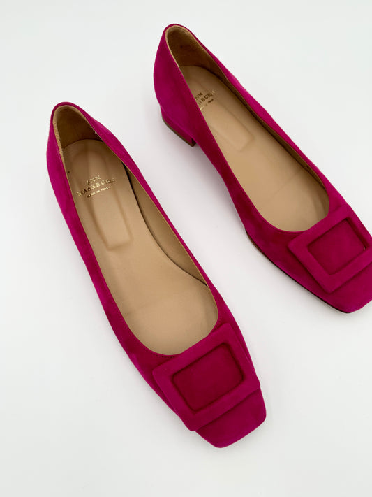 Ann Mashburn Buckle Suede Shoes Fuchsia size 39.5