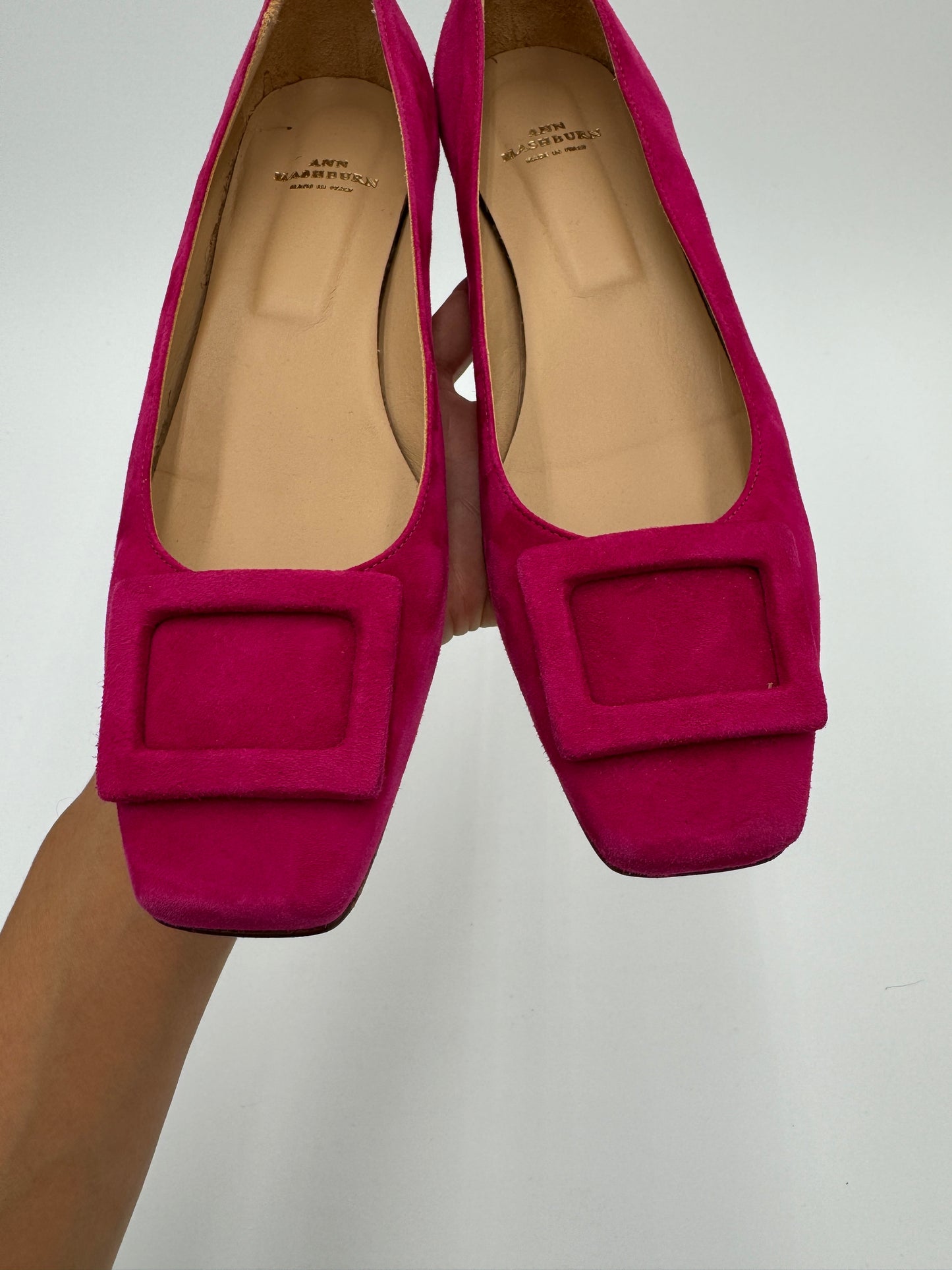 Ann Mashburn Buckle Suede Shoes Fuchsia size 39.5