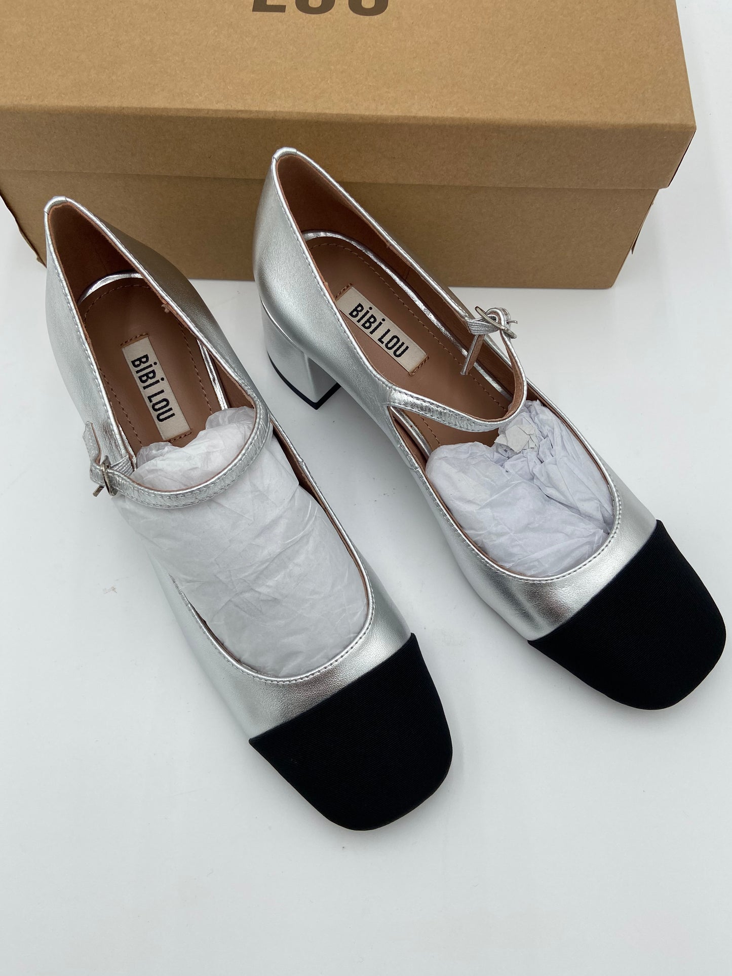 Bibi Lou Daniella Square Toe Pumps in Silver size 38