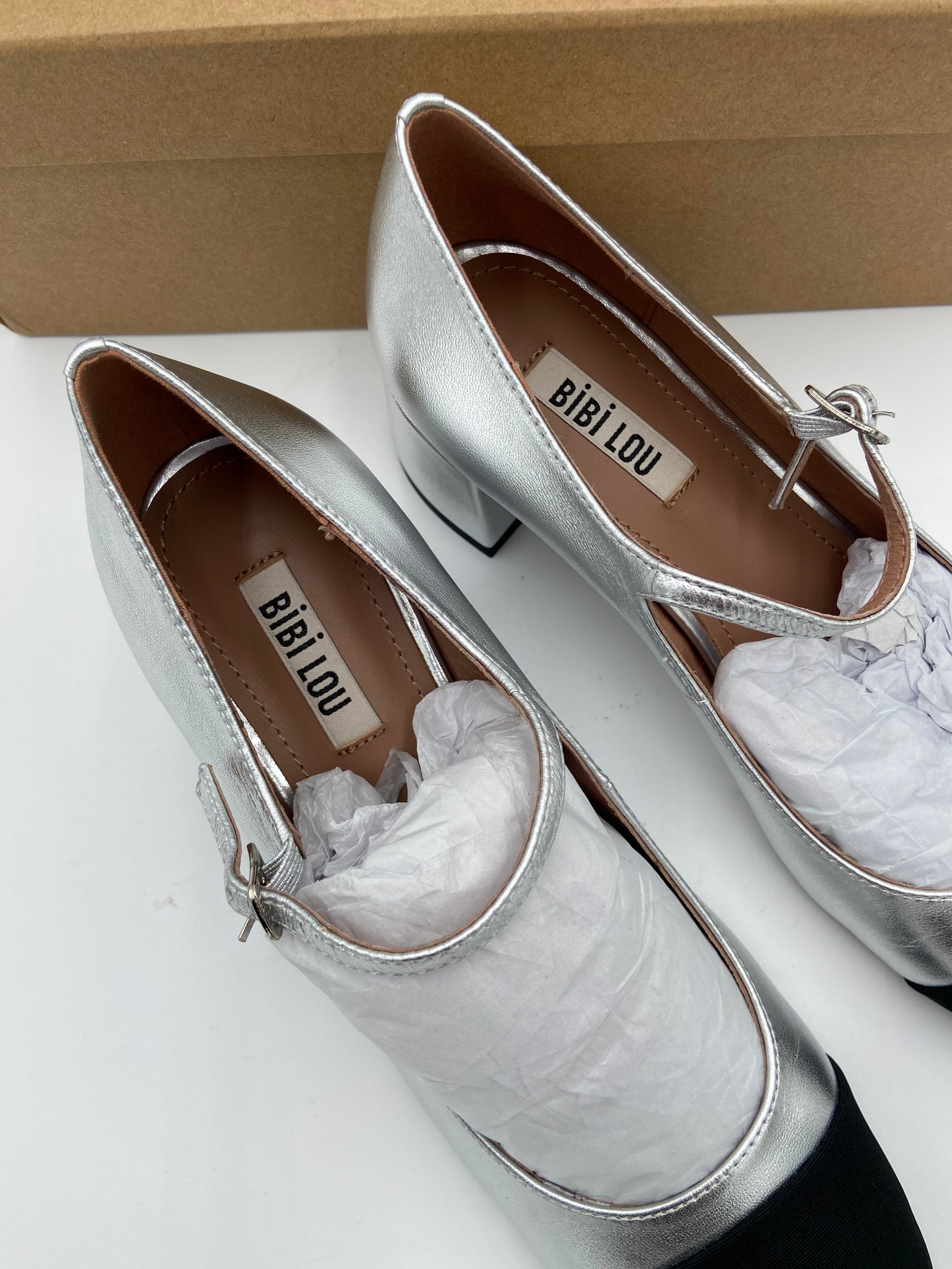 Bibi Lou Daniella Square Toe Pumps in Silver size 38