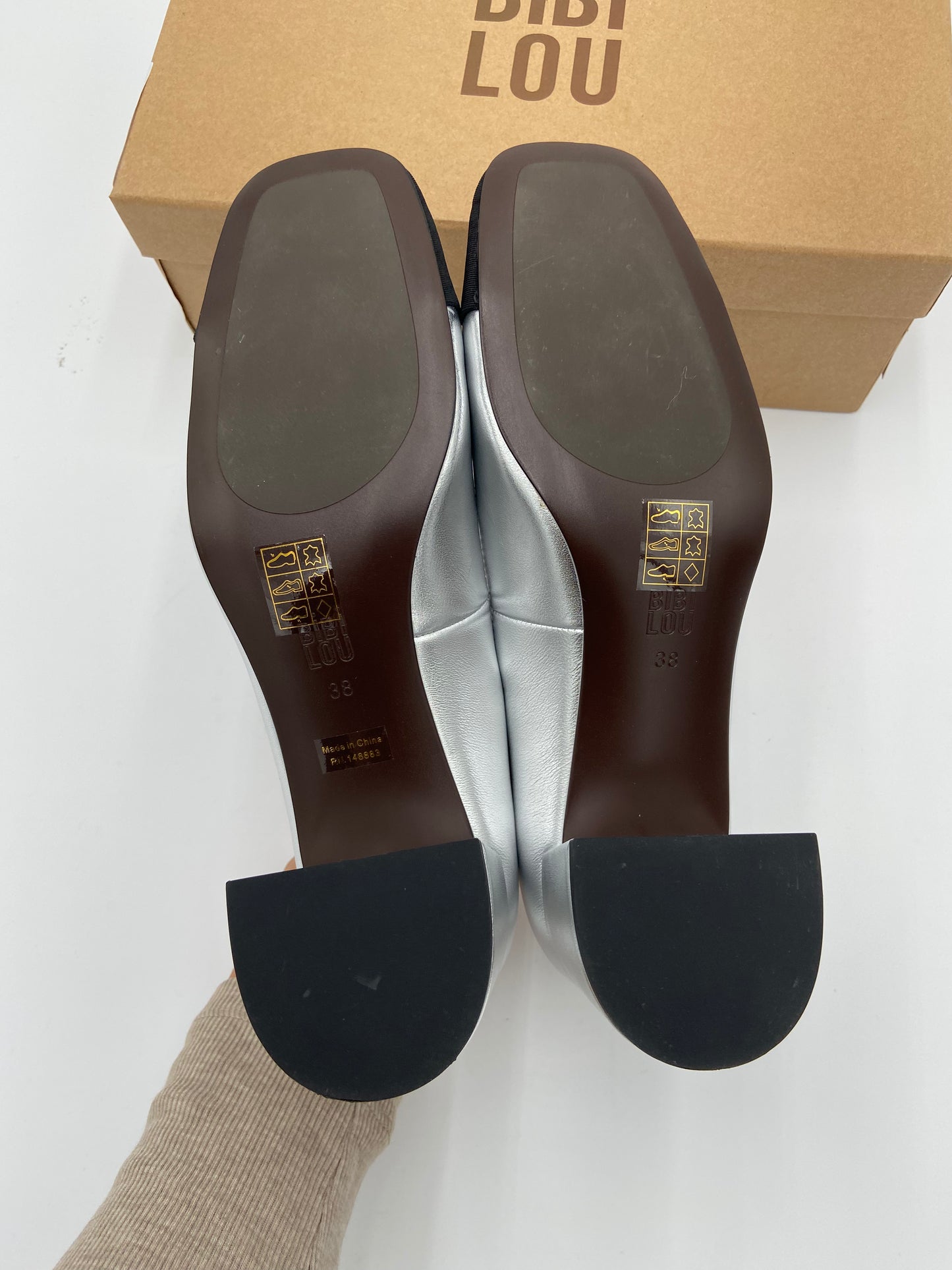 Bibi Lou Daniella Square Toe Pumps in Silver size 38