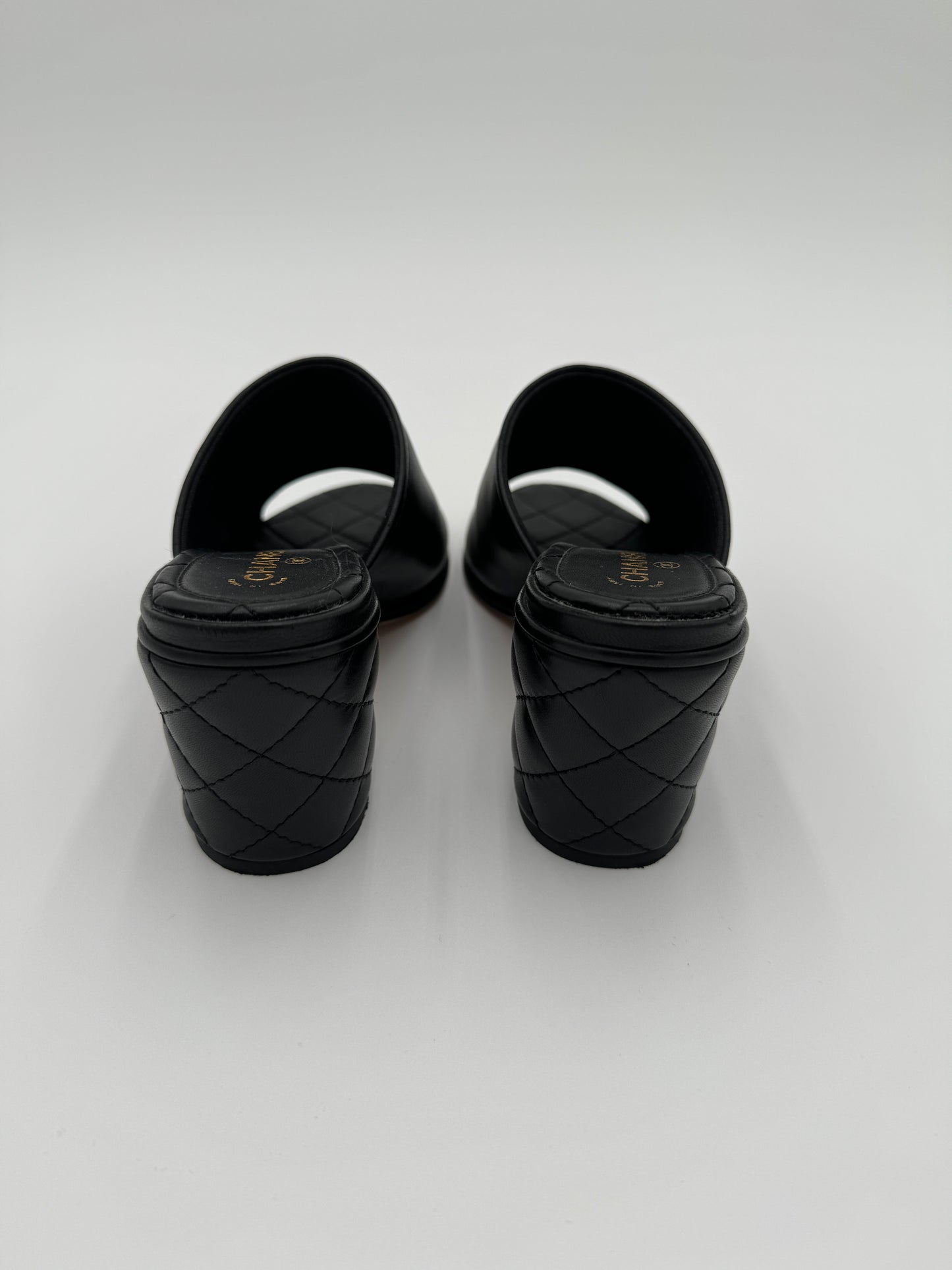 CHANEL Quilted Black Leather Interlocking CC Mules size 36