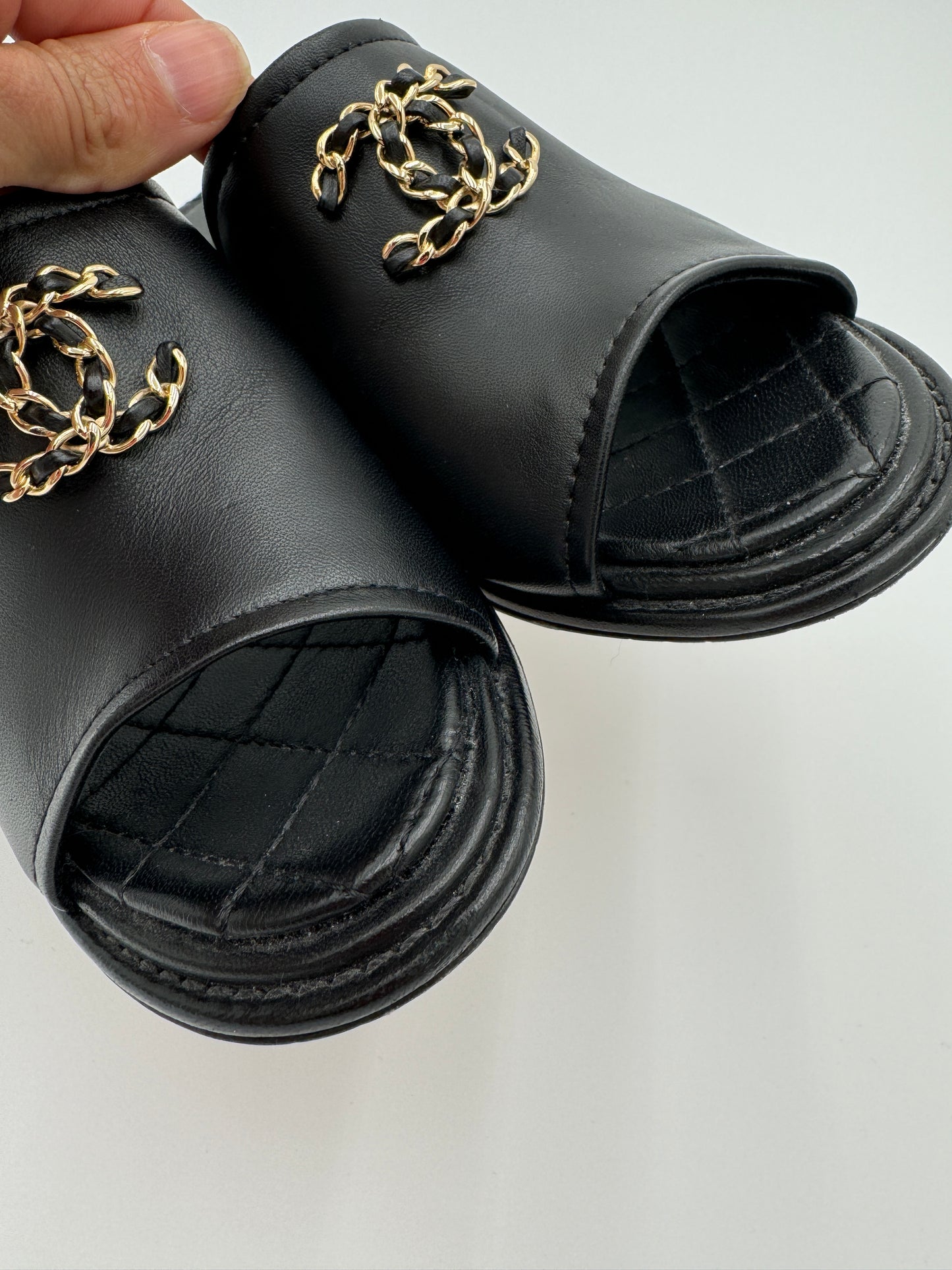 CHANEL Quilted Black Leather Interlocking CC Mules size 36