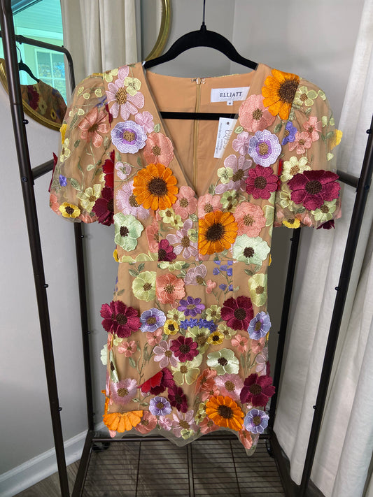 Elliatt Rosalind Floral Applique Mini Dress size M