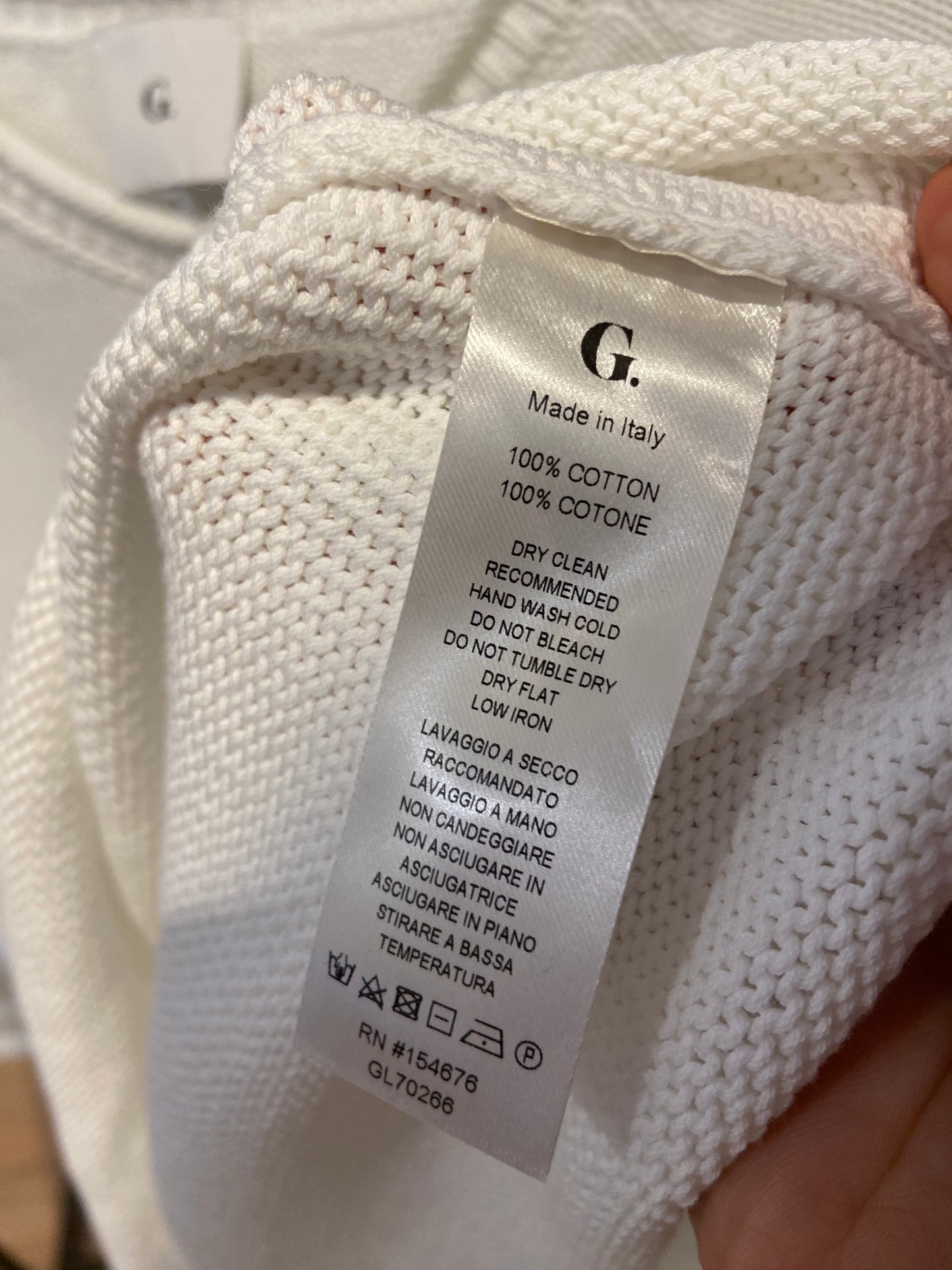 Goop Brook White Sweater size M