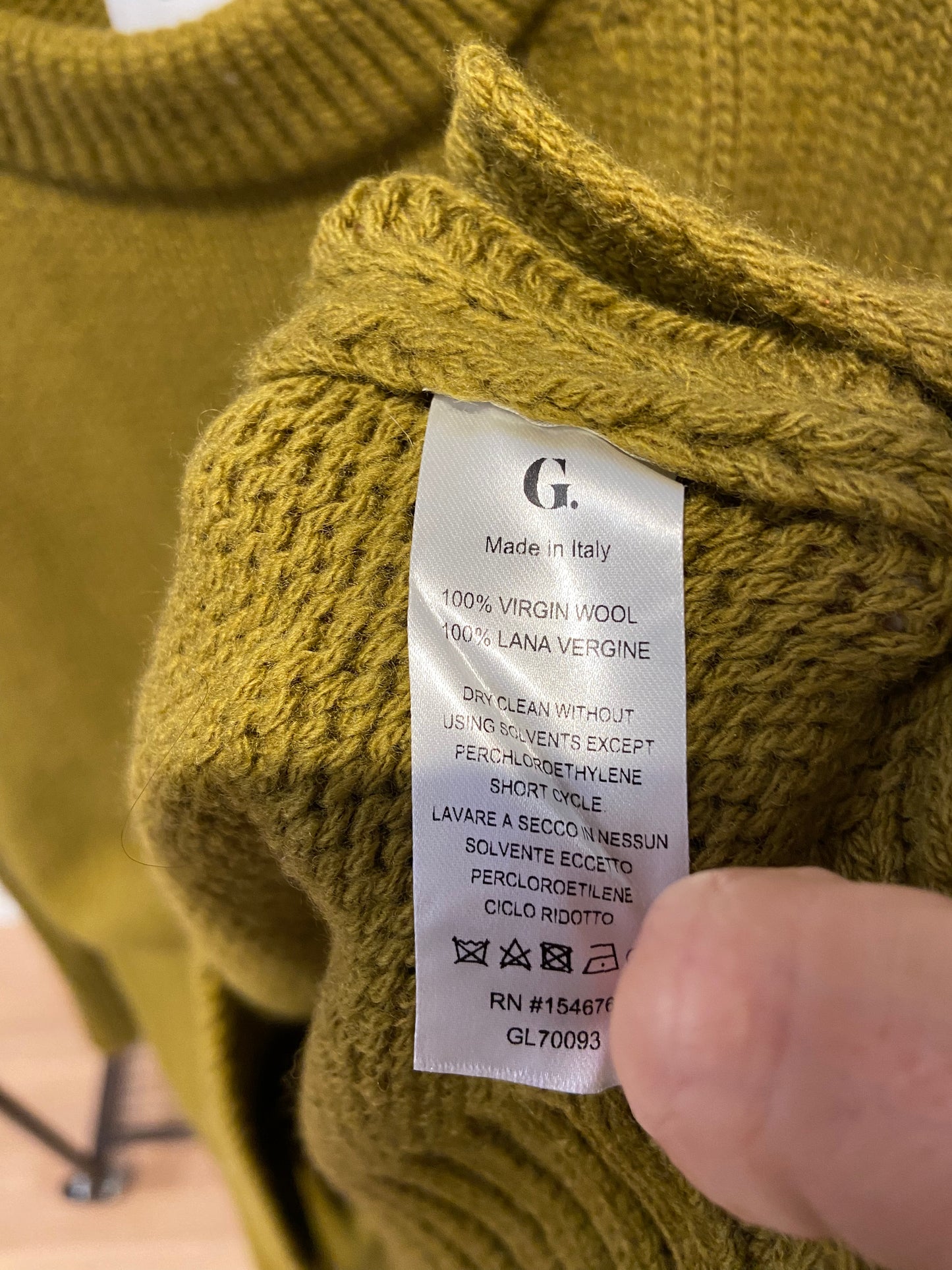 Goop Gwyn The Long-Cuff Crew Sweater size M