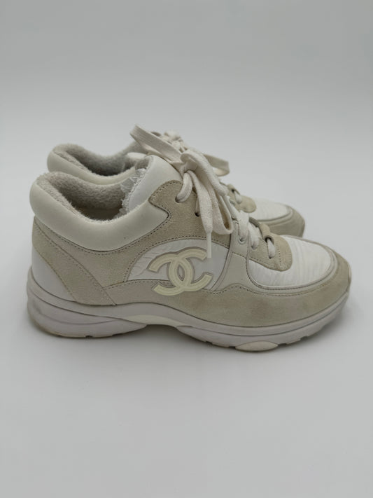 Chanel Interlocking CC Trainers Sneakers size 37