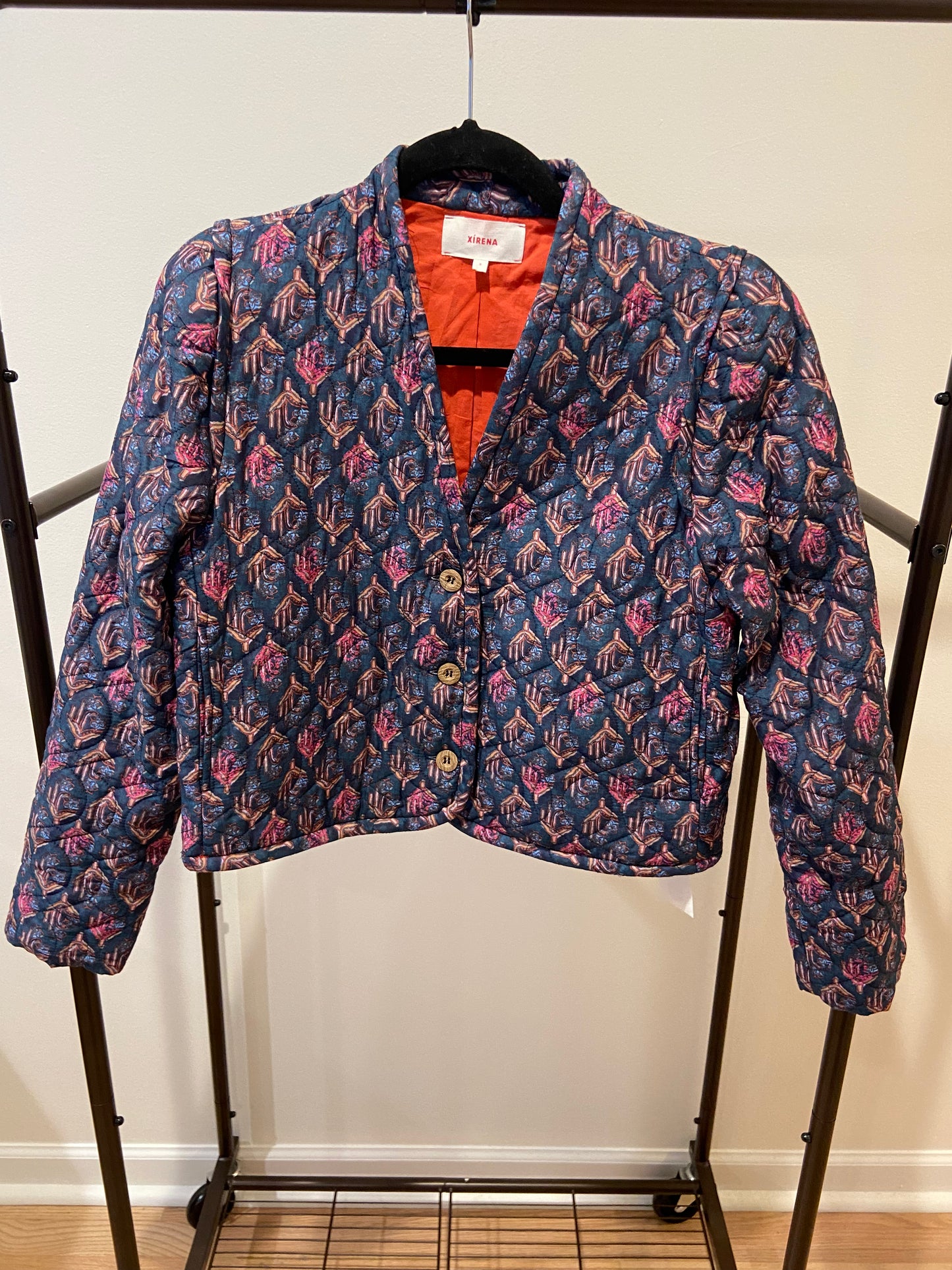 Xirena Ani Quilted Cropped Jacket In Floral Navy Posey size S