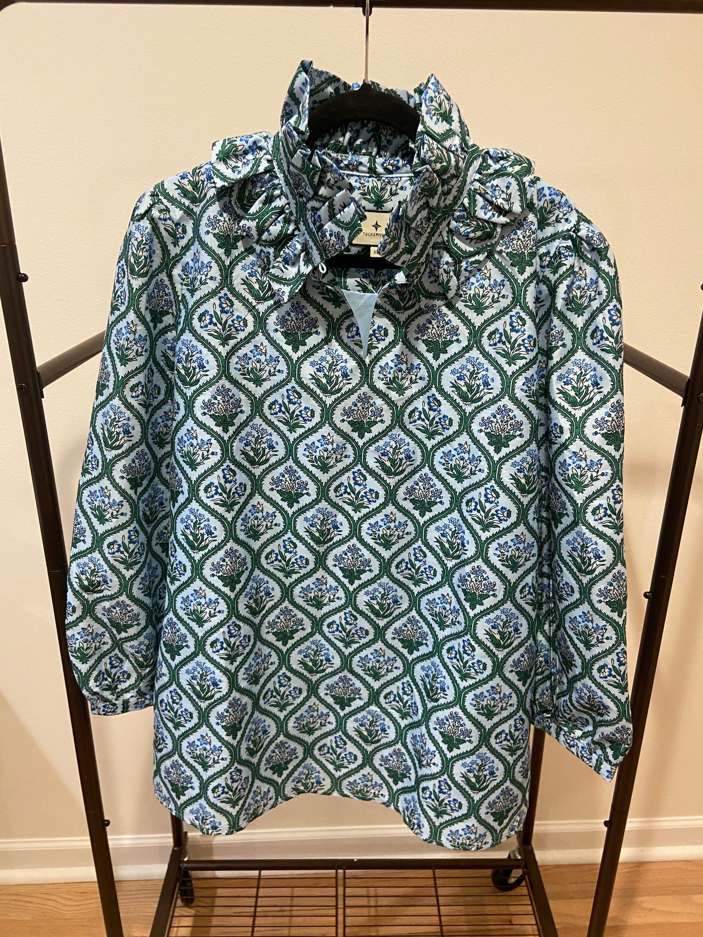 Tuckernuck Medallion Bouvier Blouse Top size XL