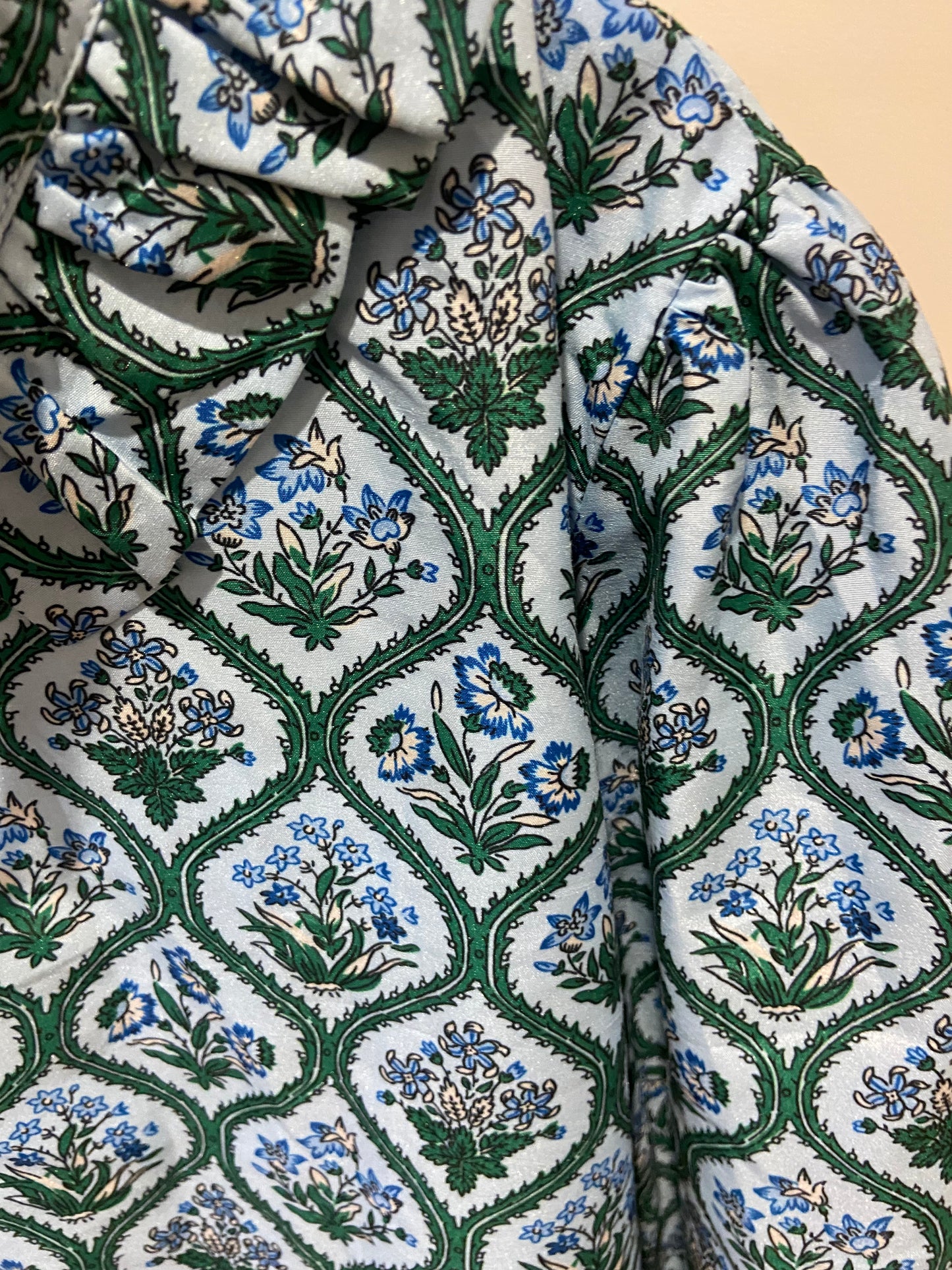 Tuckernuck Medallion Bouvier Blouse Top size XL