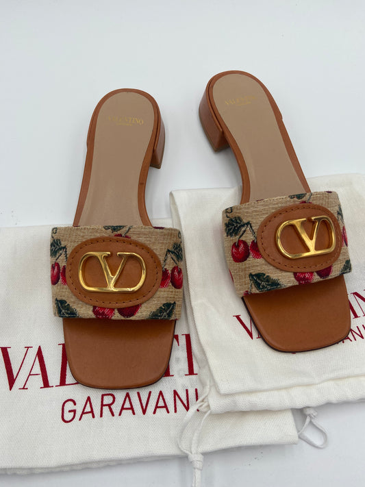 Valentino Raffia Jacquard Cherry Slides size 38