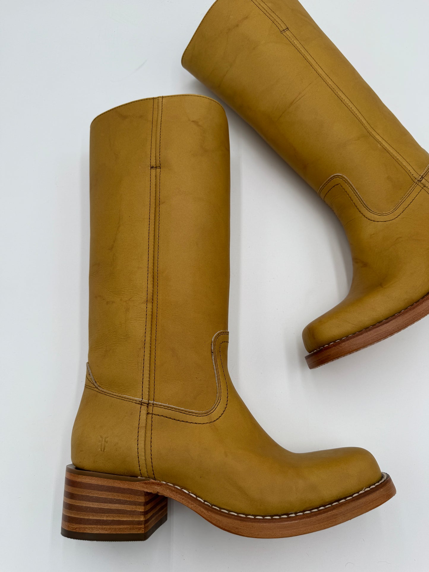 Frye Campus 14L Banana Boots size 8.5