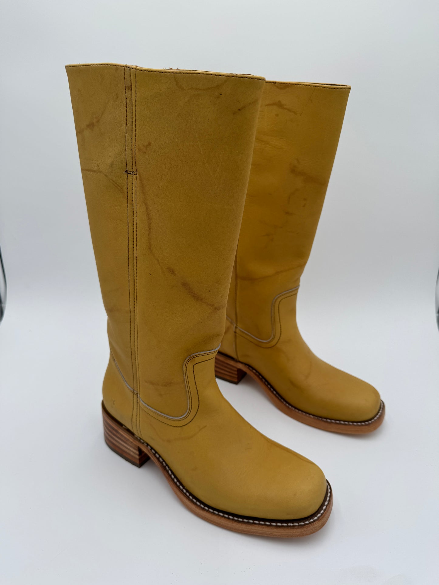 Frye Campus 14L Banana Boots size 9.5