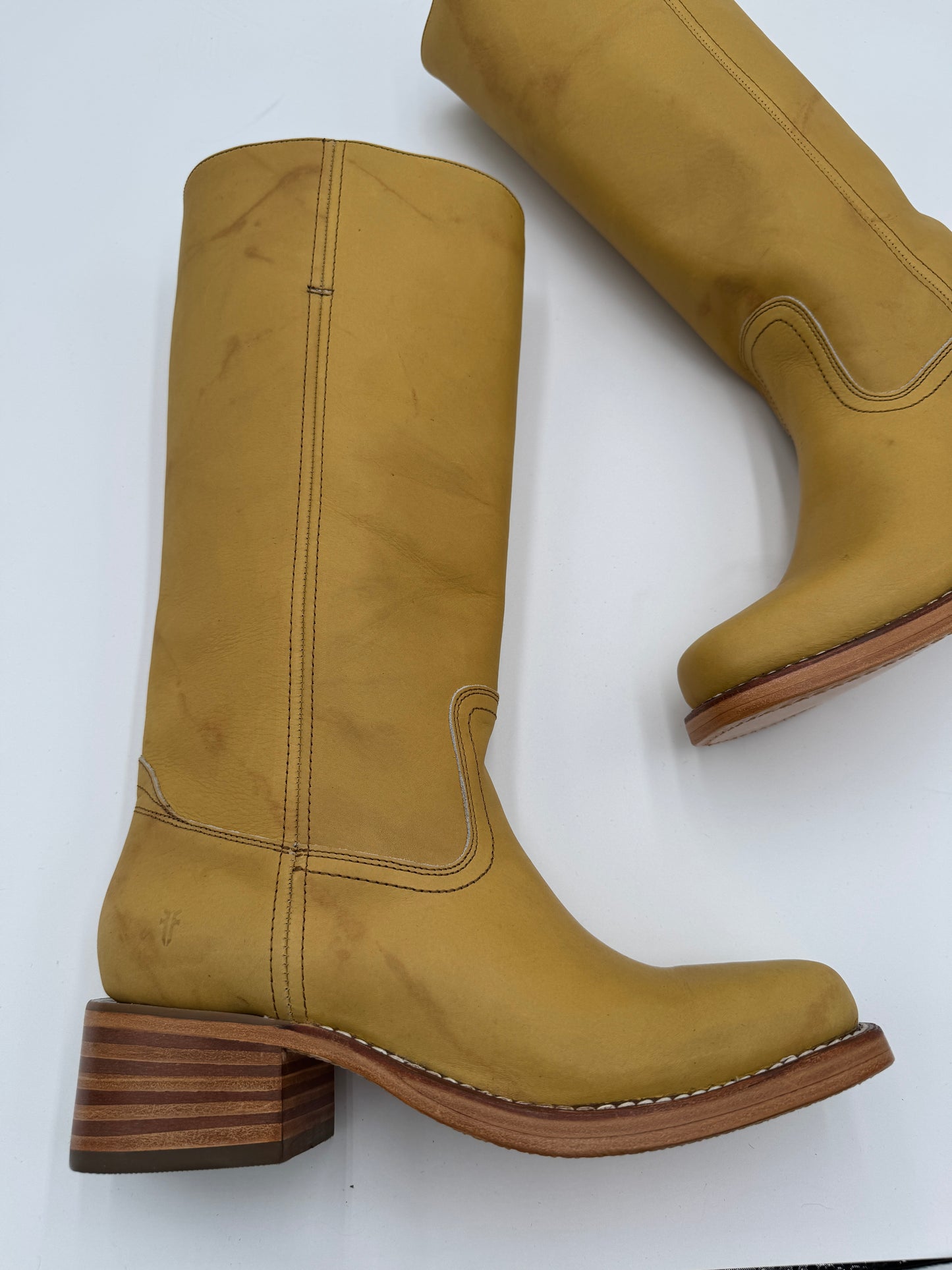 Frye Campus 14L Banana Boots size 10