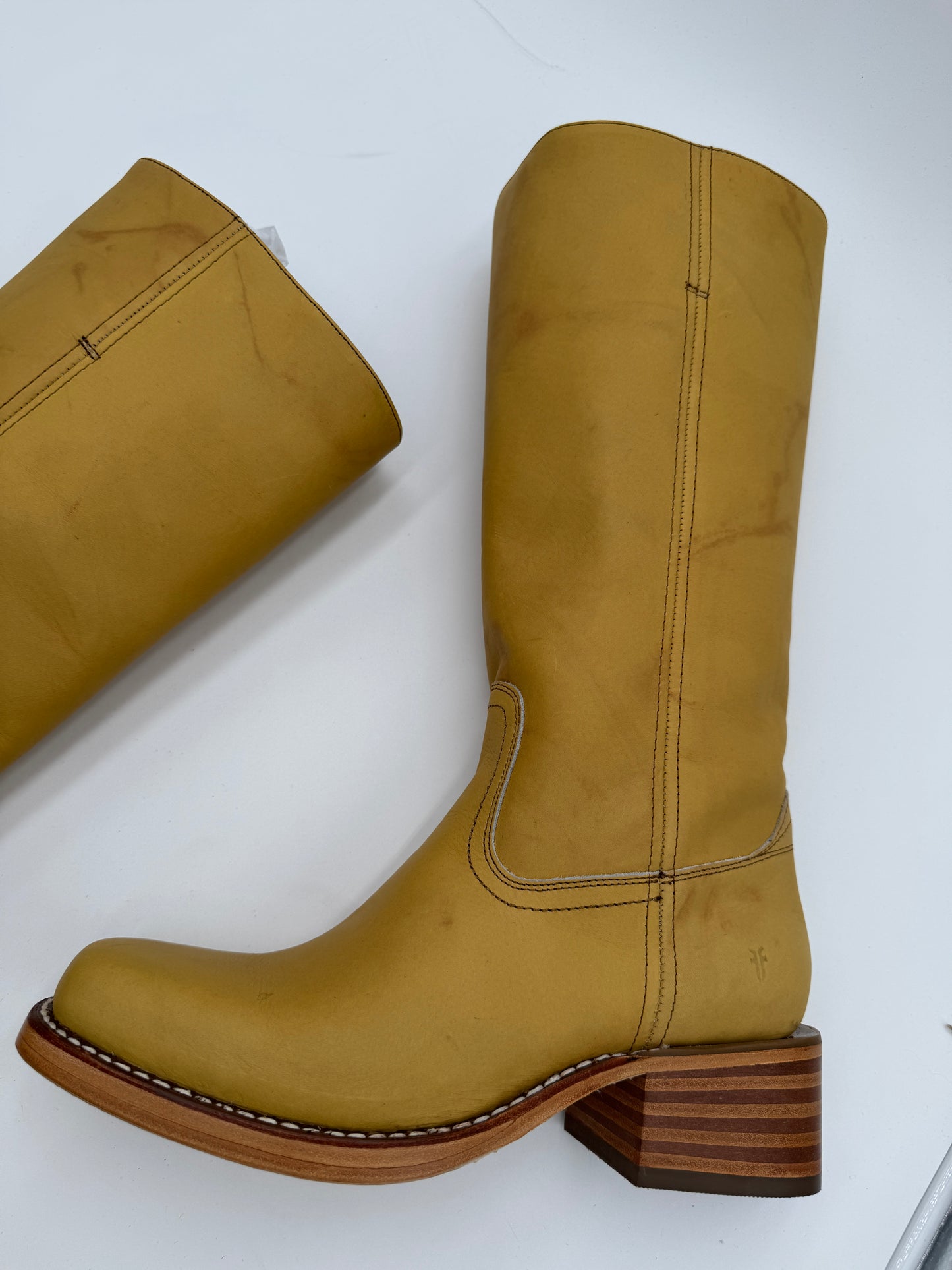 Frye Campus 14L Banana Boots size 10