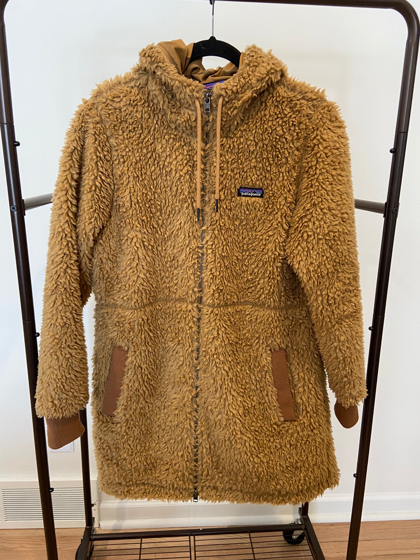 Patagonia Sherpa Dusty Mesa Parka size M