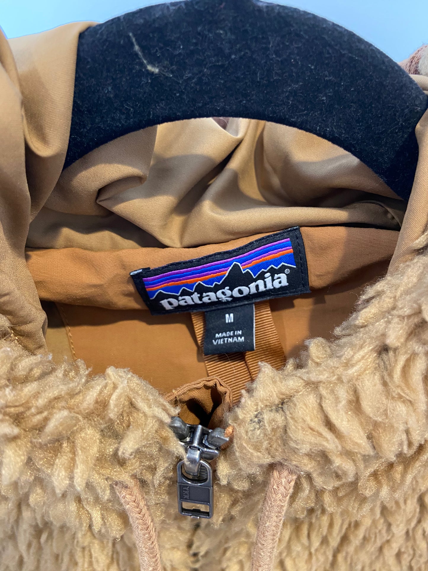 Patagonia Sherpa Dusty Mesa Parka size M