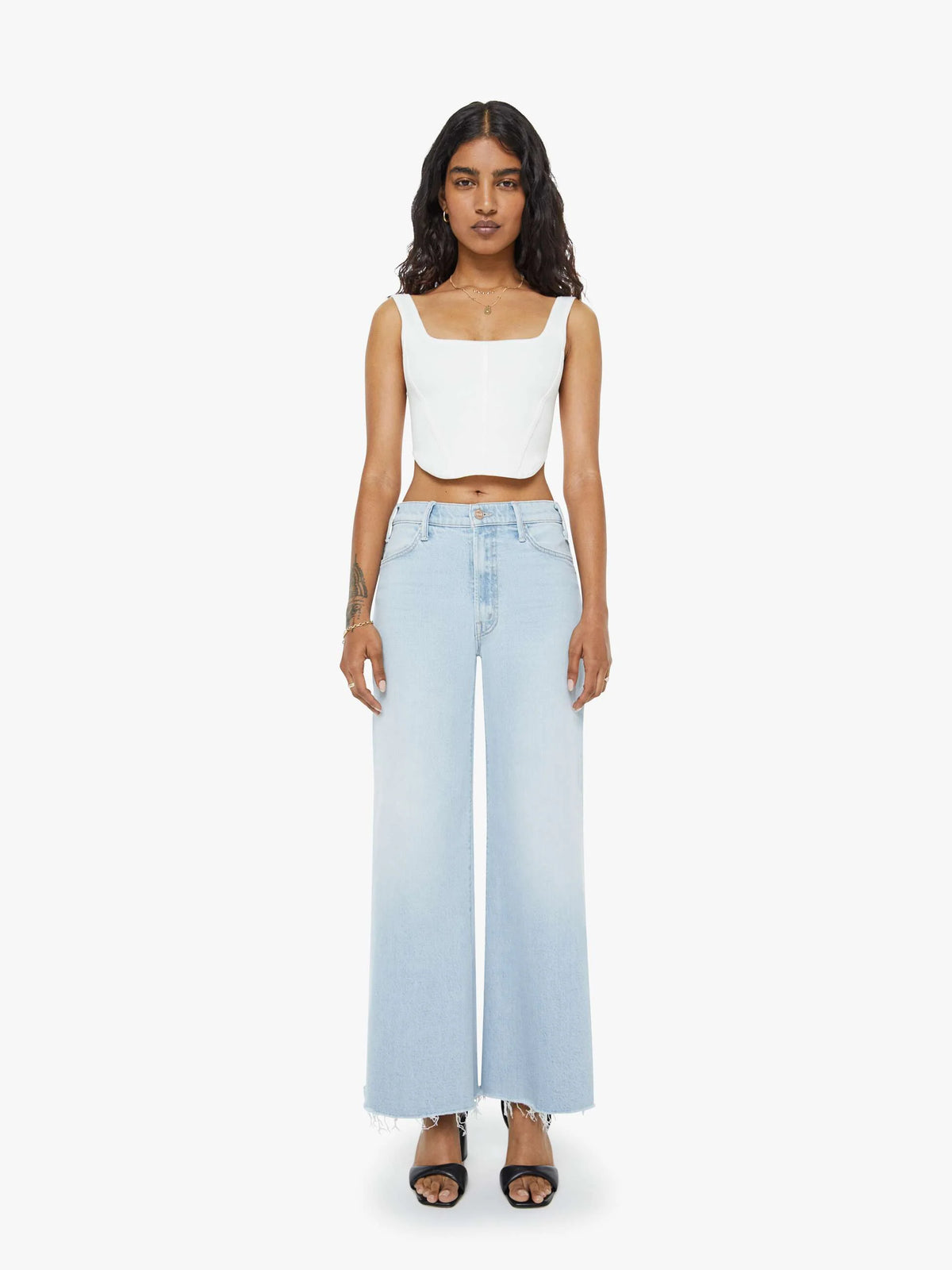 Mother Lil Hustler Roller Skimp Fray Jeans in Bring the Cooler wash size 28