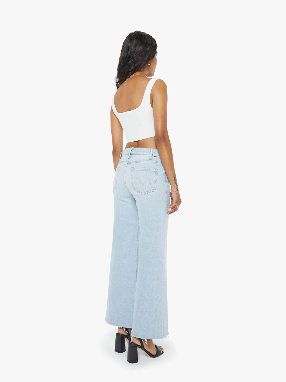 Mother Lil Hustler Roller Skimp Fray Jeans in Bring the Cooler wash size 28