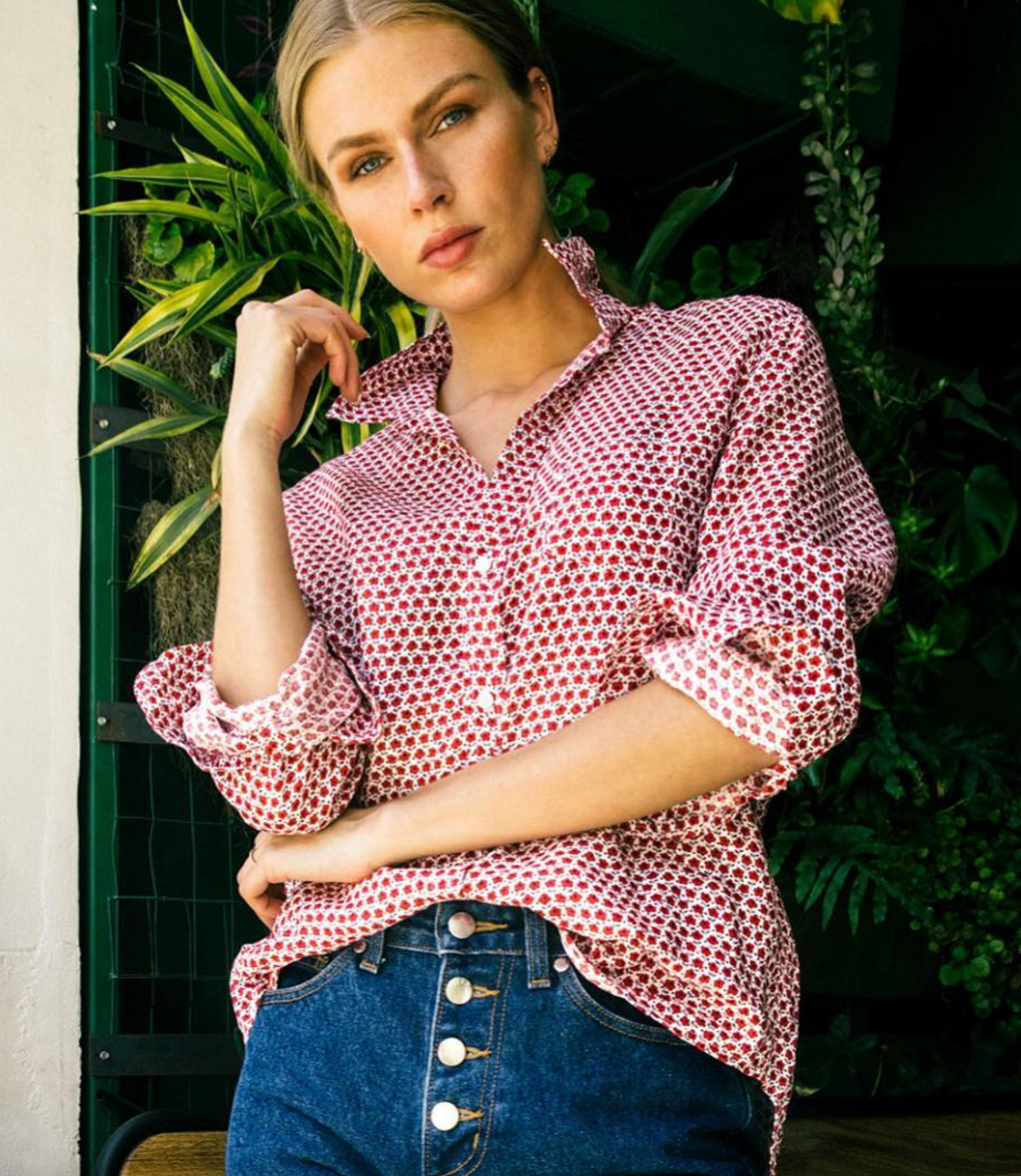 Frank and Eileen "Eileen" Button Down Linen Shirt size XS