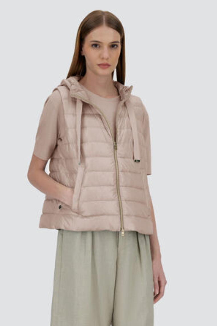 Herno Ultralight Hooded Vest size 42 - US 6