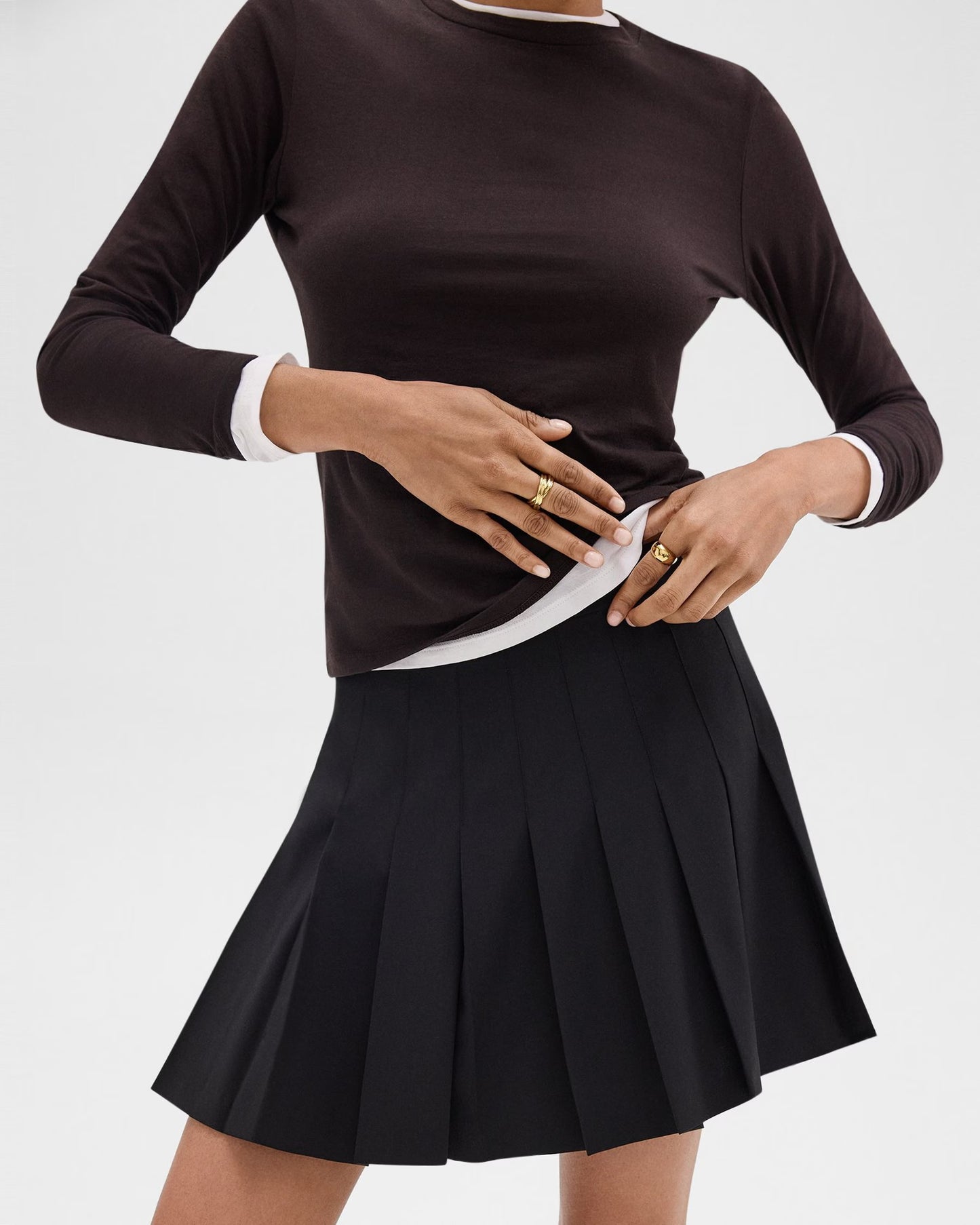 Theory Pleated Mini Skirt in Stretch Wool-Blend size 8