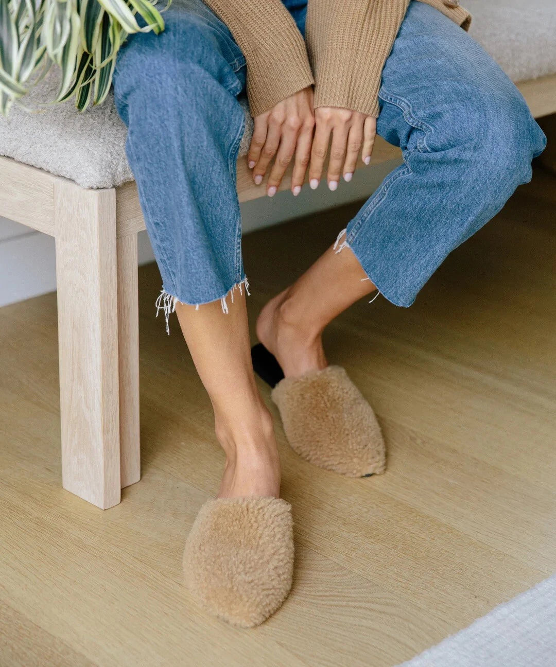 Jenni Kayne Shearling Mules Shoes Natural Tan Size 39 US 9